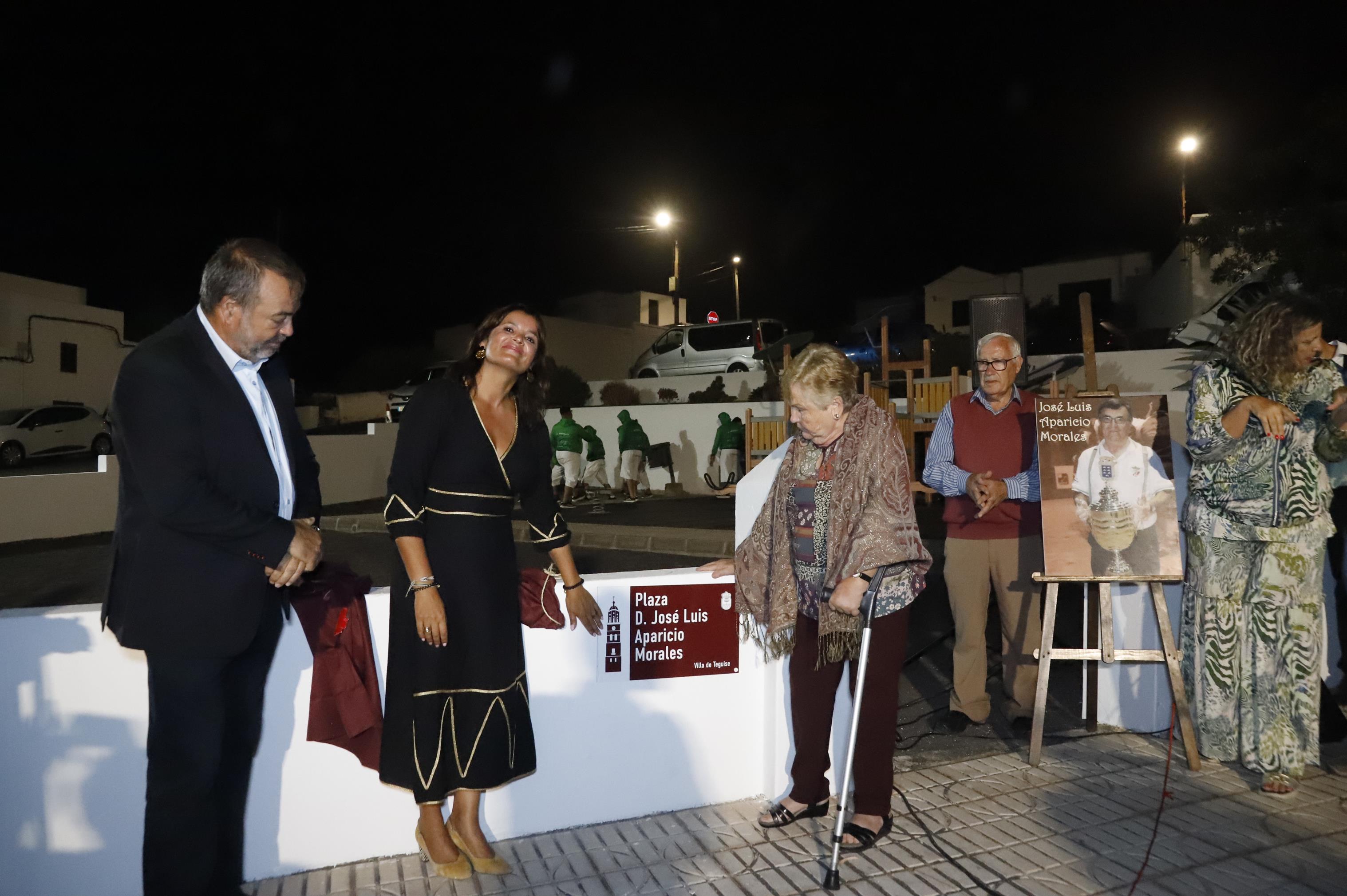 Descubrimiento de la placa en honor a José Luis Aparicio Morales (Fotos: La Voz) Descubrimiento de la placa en honor a José Luis Aparicio Morales (Fotos: La Voz)