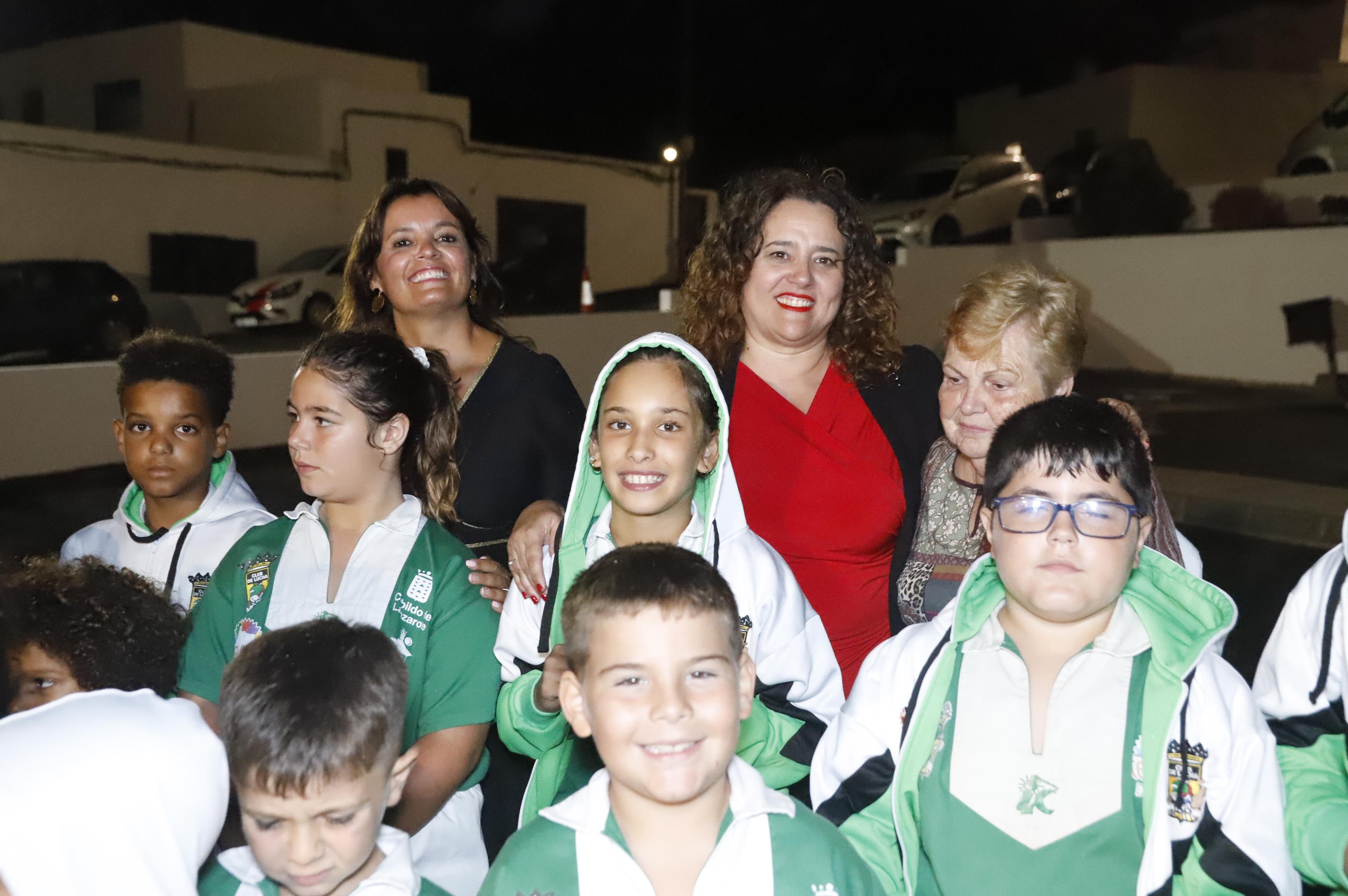 Descubrimiento de la placa en honor a José Luis Aparicio Morales (Fotos: La Voz) Descubrimiento de la placa en honor a José Luis Aparicio Morales (Fotos: La Voz)