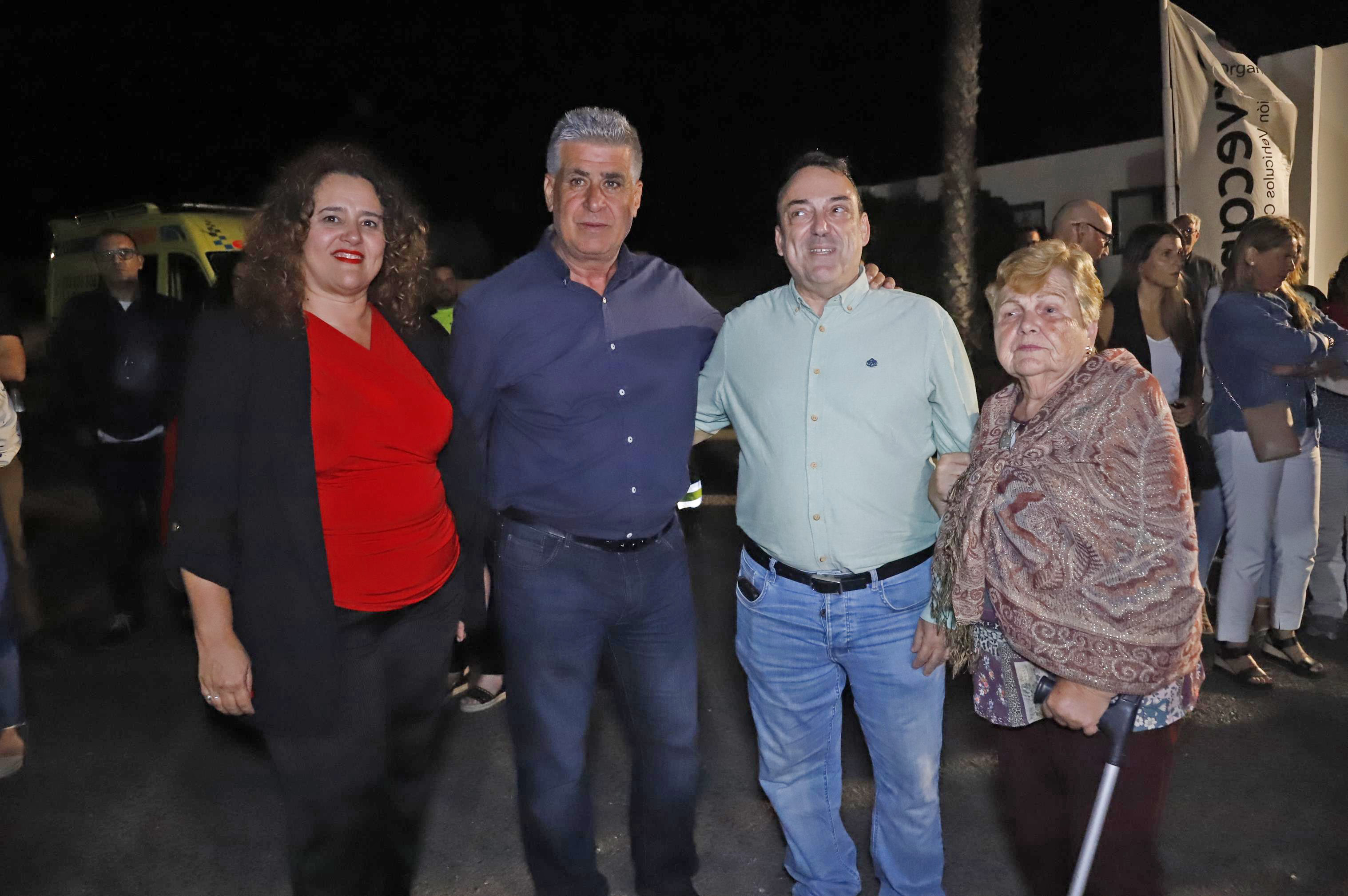 Descubrimiento de la placa en honor a José Luis Aparicio Morales (Fotos: La Voz) Descubrimiento de la placa en honor a José Luis Aparicio Morales (Fotos: La Voz)