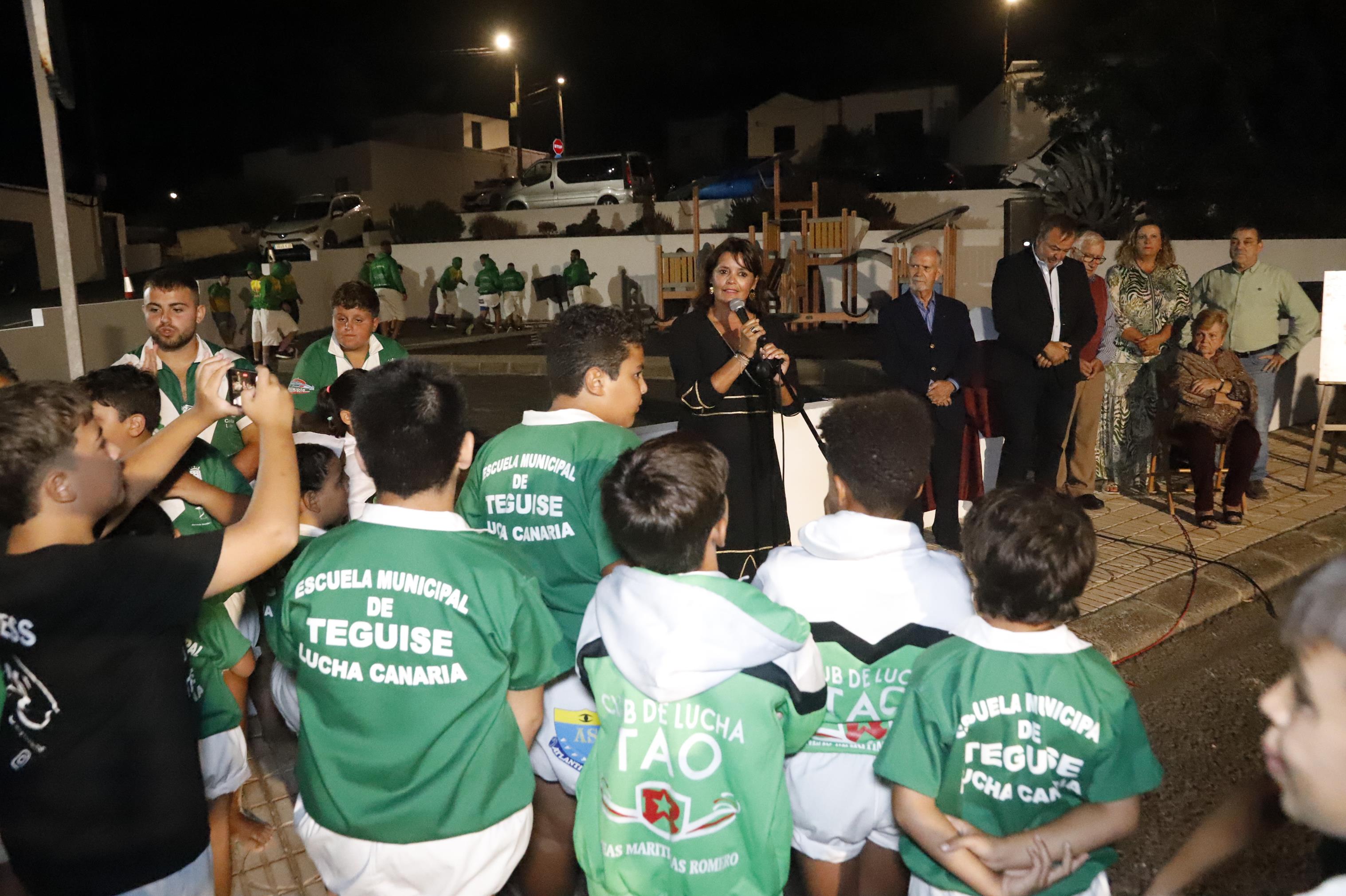 Descubrimiento de la placa en honor a José Luis Aparicio Morales (Fotos: La Voz) Descubrimiento de la placa en honor a José Luis Aparicio Morales (Fotos: La Voz)