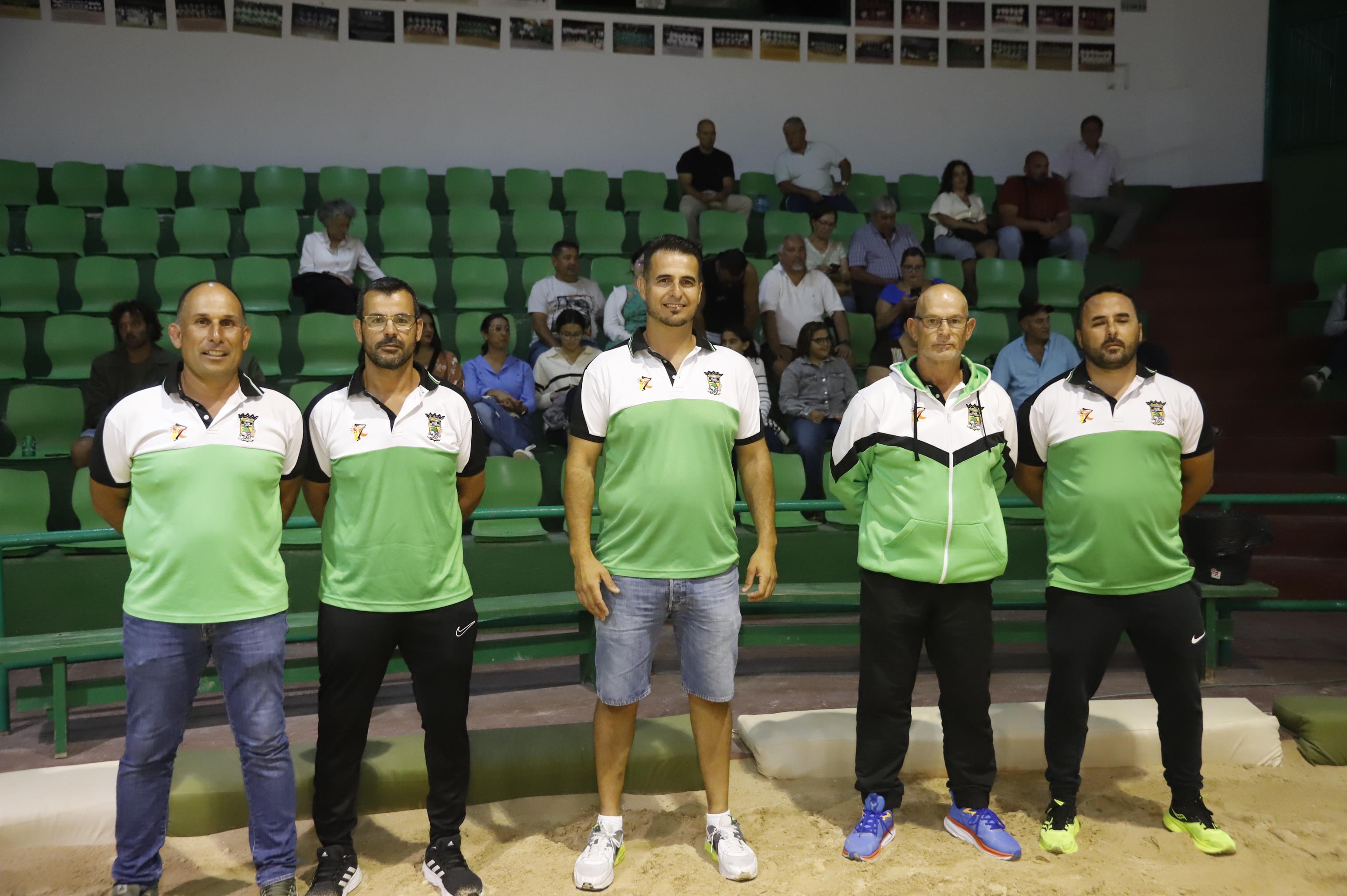 Presentación del Club de lucha Tao y II Memorial José Luis Aparicio (Fotos: La Voz)