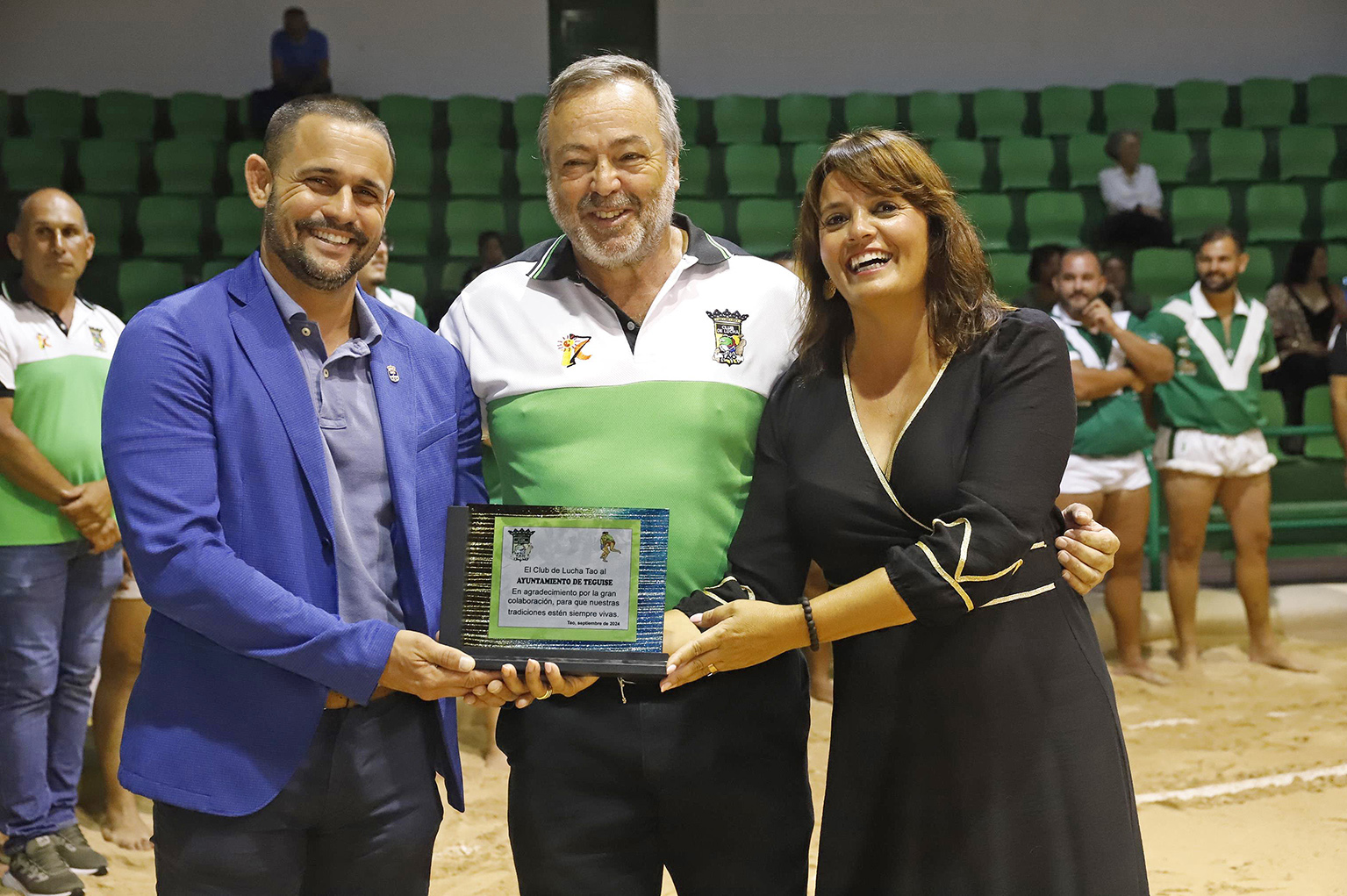 Presentación del Club de lucha Tao y II Memorial José Luis Aparicio (Fotos: La Voz)