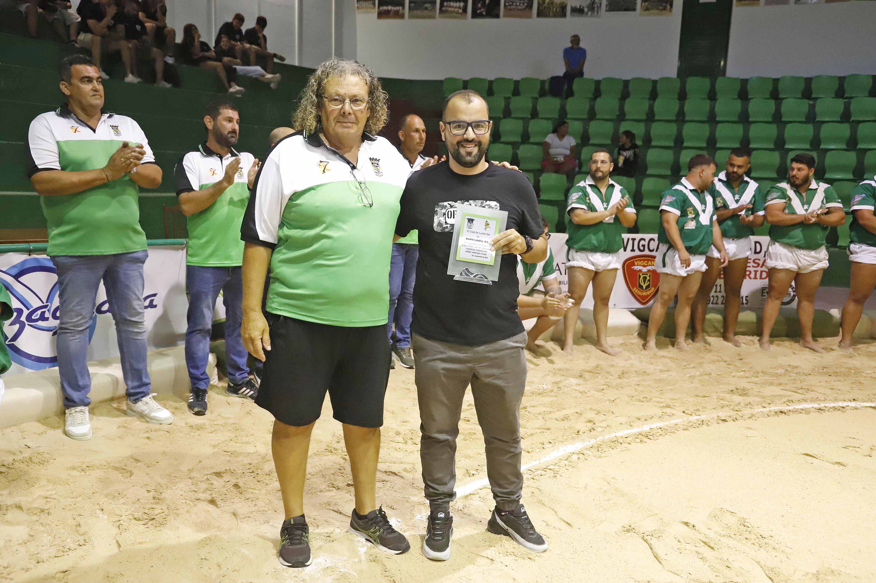 Presentación del Club de lucha Tao y II Memorial José Luis Aparicio (Fotos: La Voz)