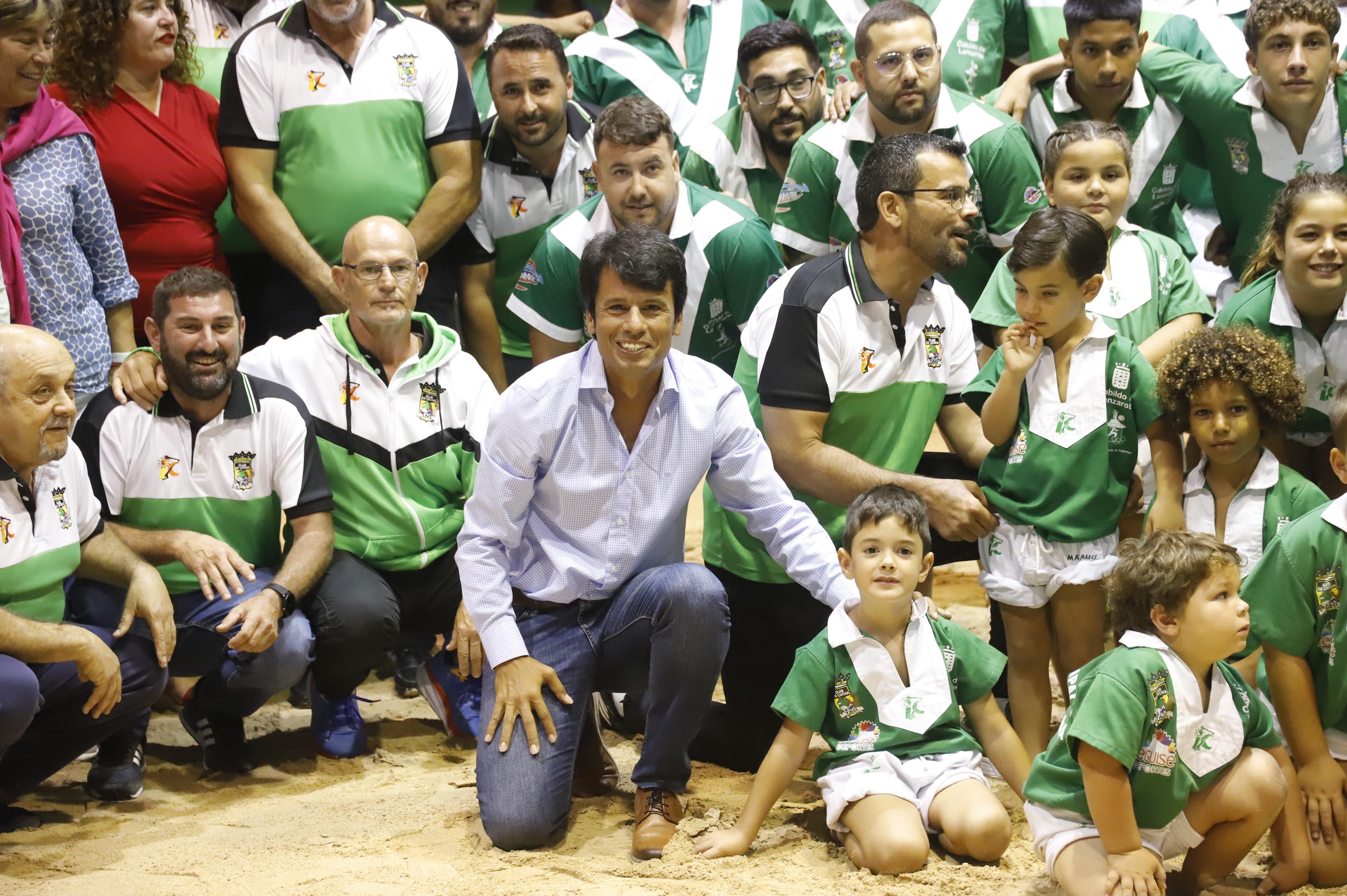 Presentación del Club de lucha Tao y II Memorial José Luis Aparicio (Fotos: La Voz)