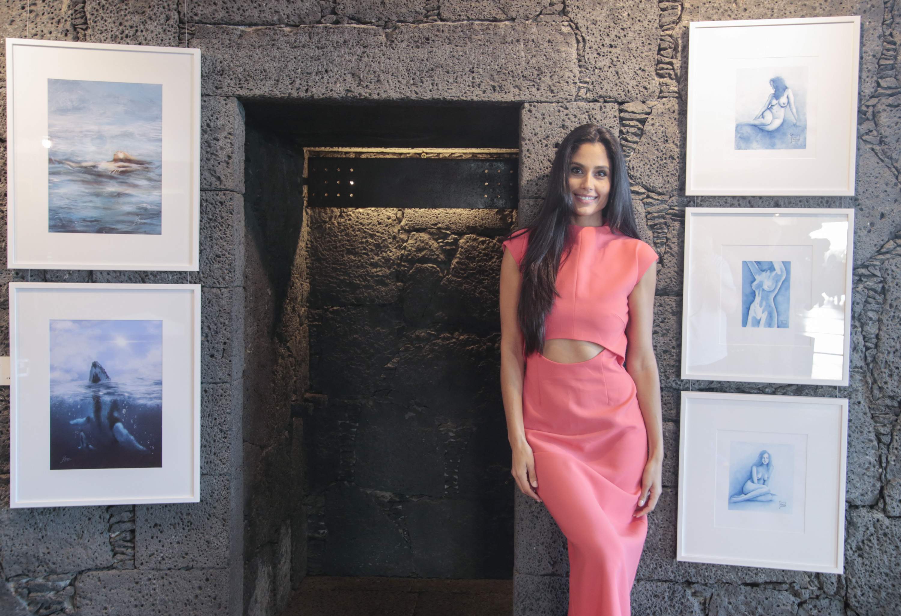 'Azul: el mar y la mujer en perspectiva’, exposición de Patricia Yurena
