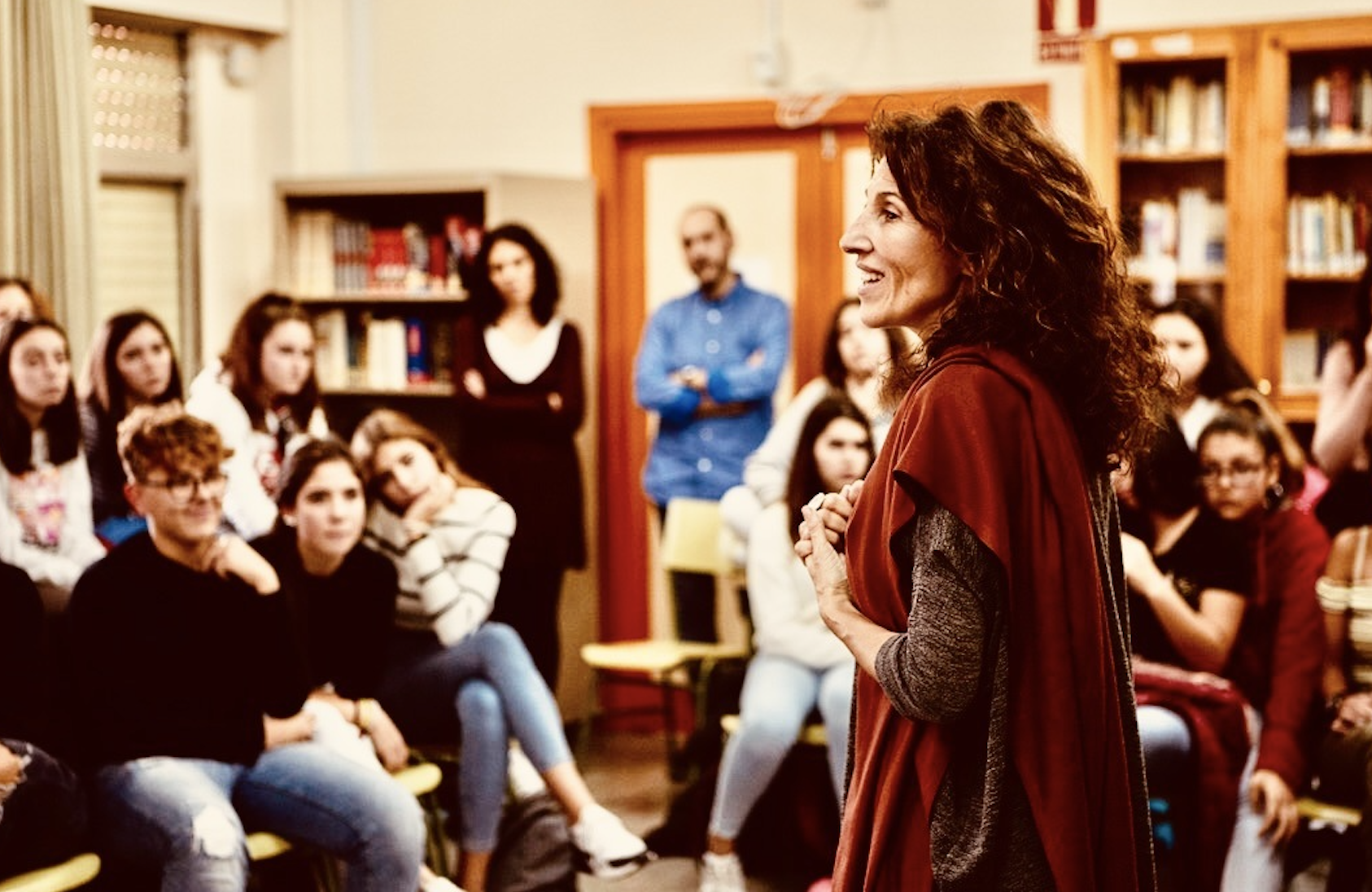 Celebration of one of the performances of 'Theater that heals'