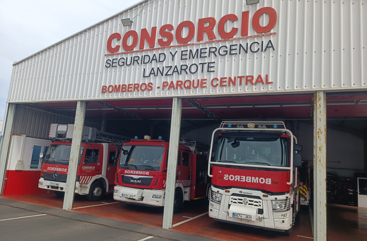 Camiones de bomberos en el Consorcio de Seguridad y Emergencias