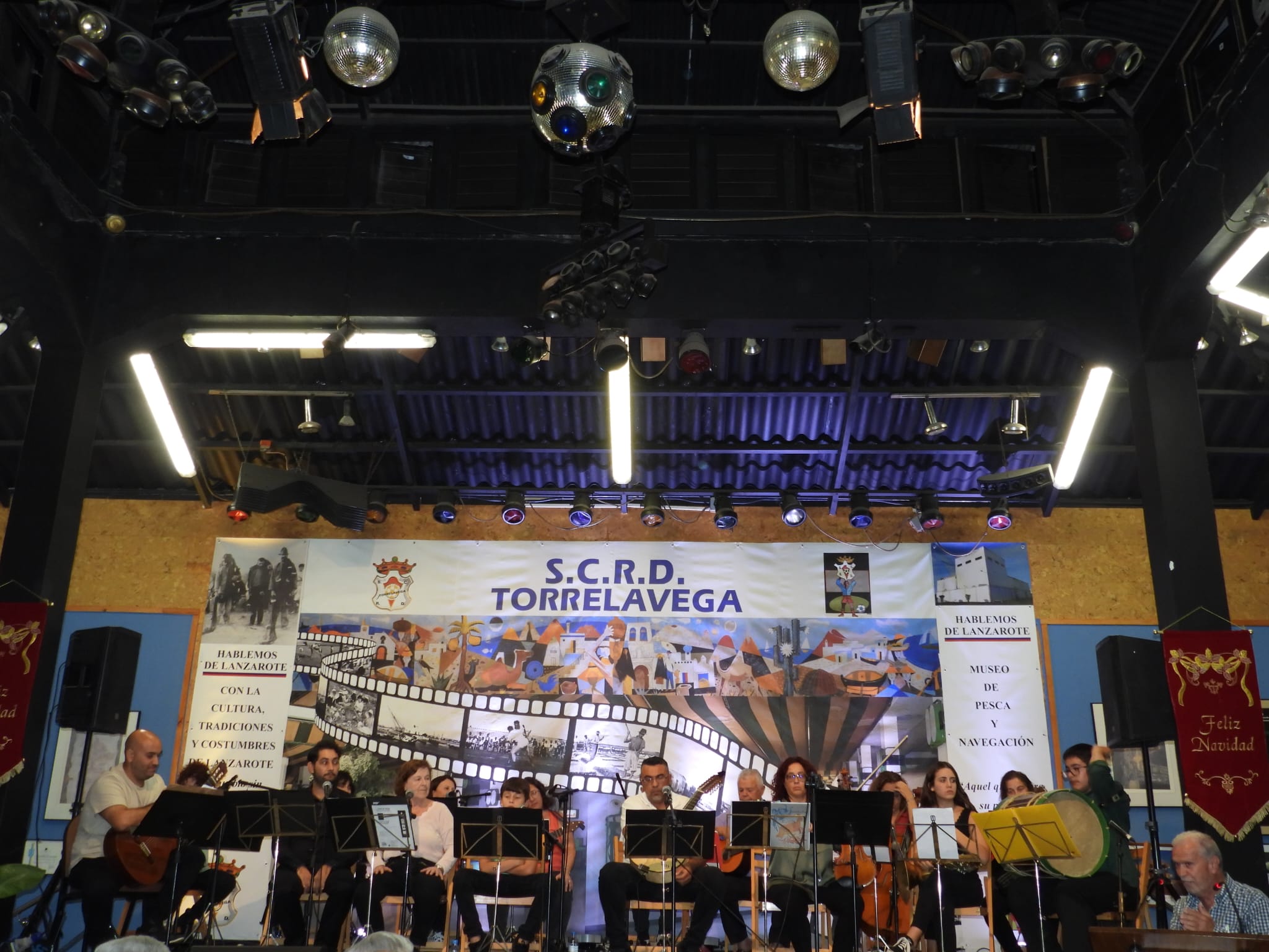 El Torrelavega acoge un concierto en un acto de reconocimiento de labor social y cultural El Torrelavega acoge un concierto en un acto de reconocimiento de labor social y cultural