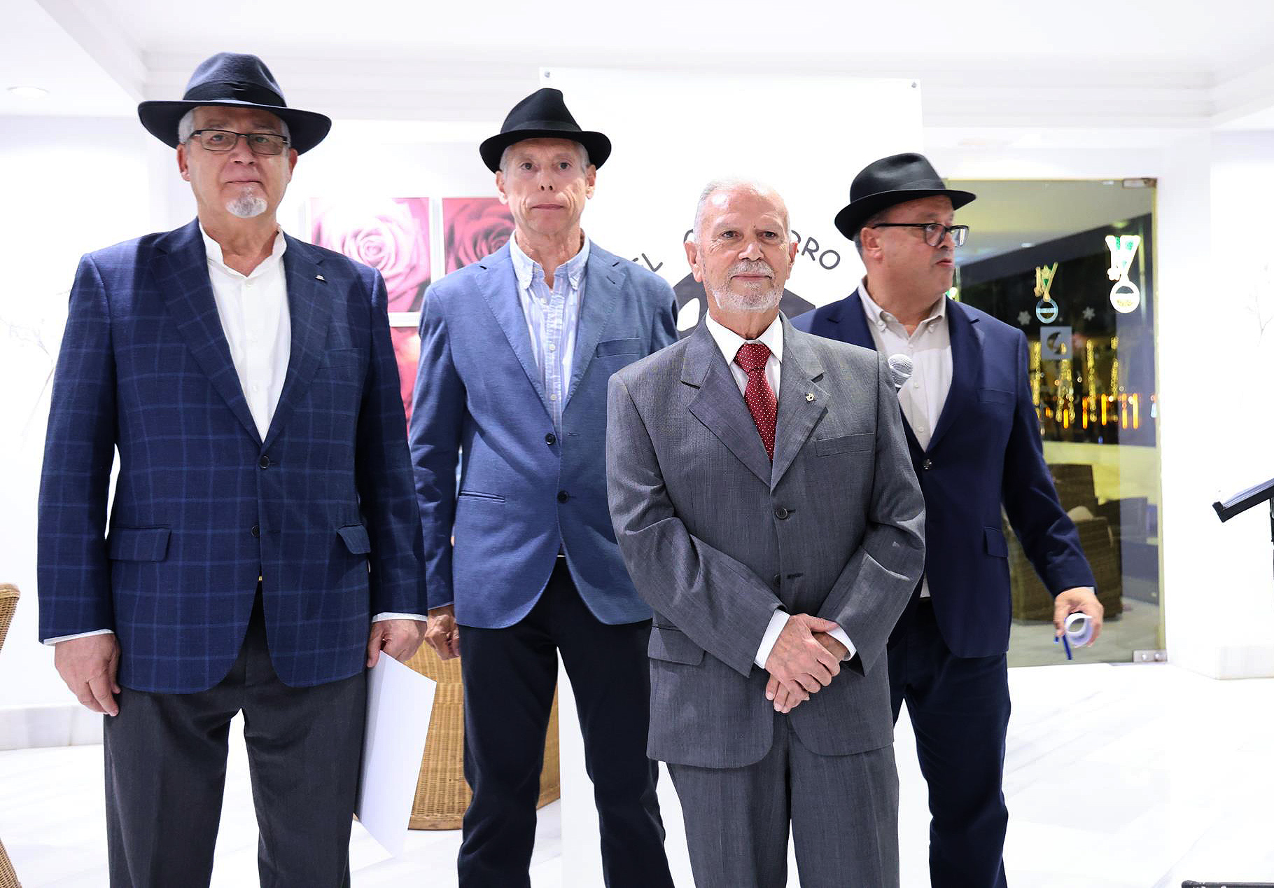 Francisco José Navarro, investido Cachorro de Honor por su defensa de las tradiciones de Lanzarote. Foto: La Voz Francisco José Navarro, investido Cachorro de Honor por su defensa de las tradiciones de Lanzarote. Foto: La Voz