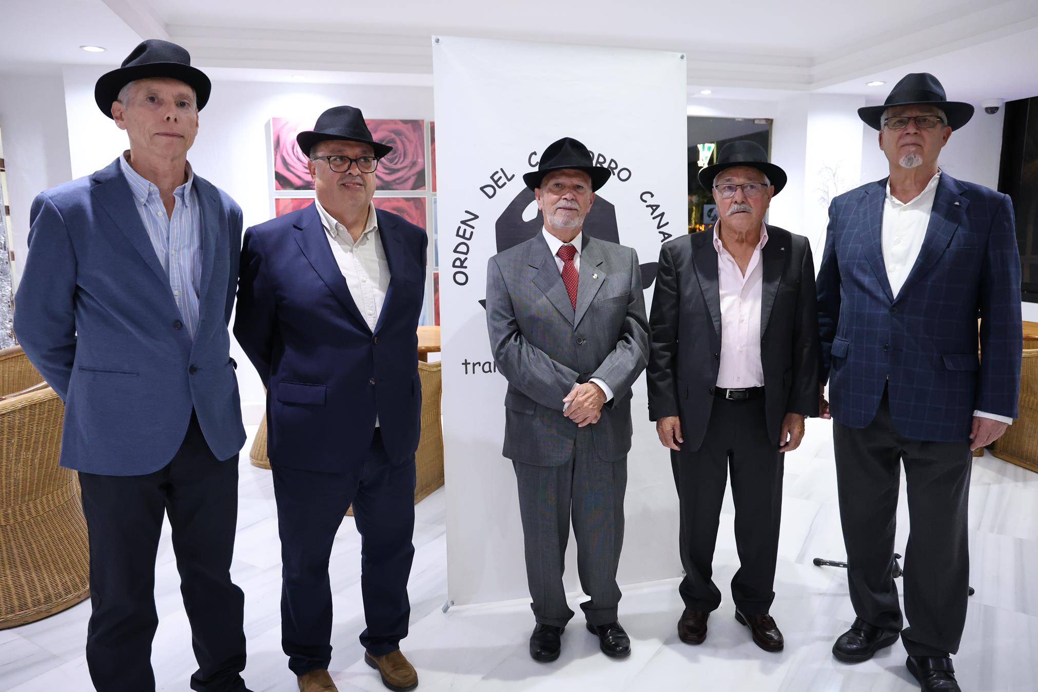 Francisco José Navarro, investido Cachorro de Honor por su defensa de las tradiciones de Lanzarote. Foto: La Voz Francisco José Navarro, investido Cachorro de Honor por su defensa de las tradiciones de Lanzarote. Foto: La Voz