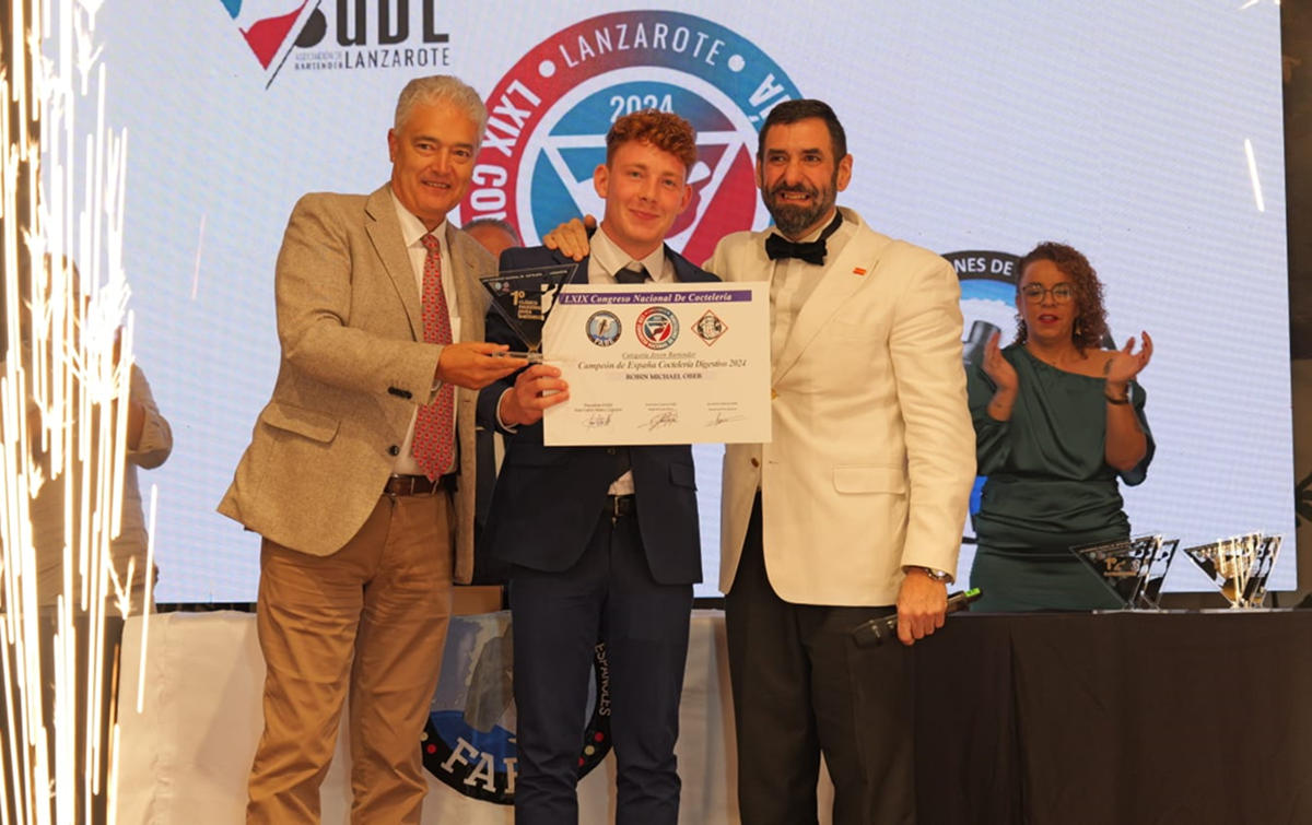 Uno de los ganadores del 'LXIX Concurso Nacional de Coctelería'