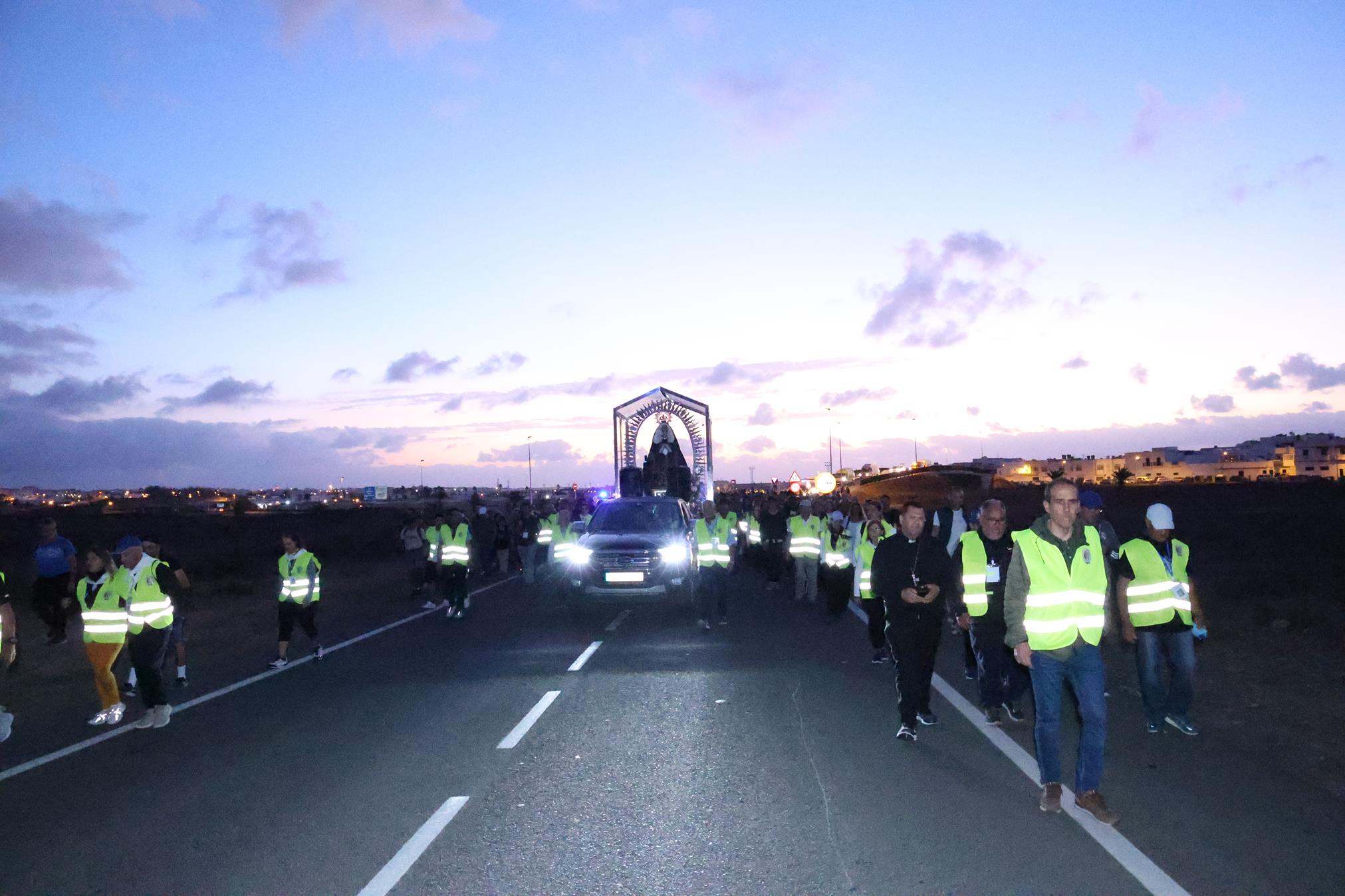Regreso de la Virgen de Los Dolores a Mancha Blanca Fotos: Juan Mateos y cedidas
