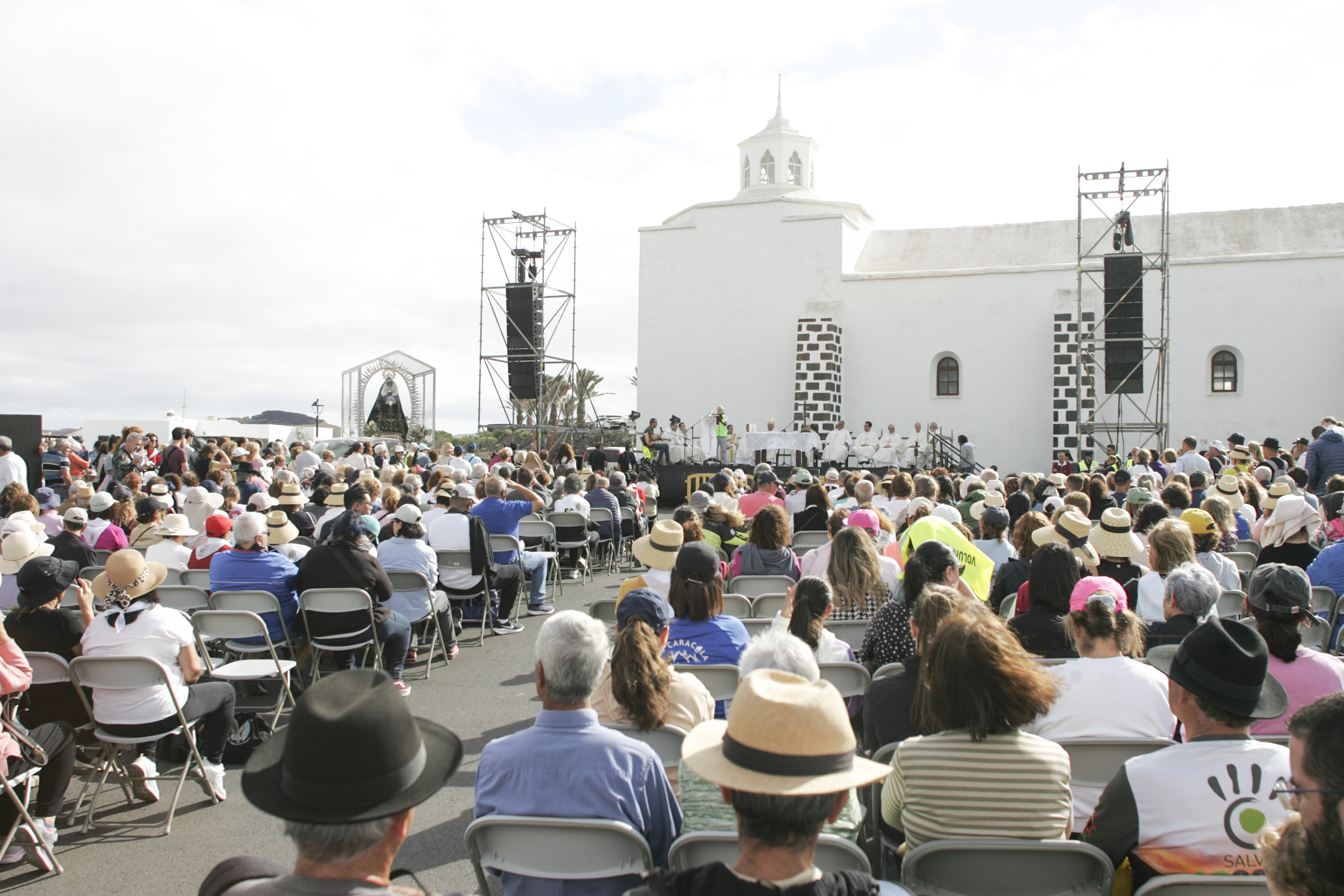 Regreso de la Virgen de Los Dolores a Mancha Blanca Fotos: Juan Mateos y cedidas