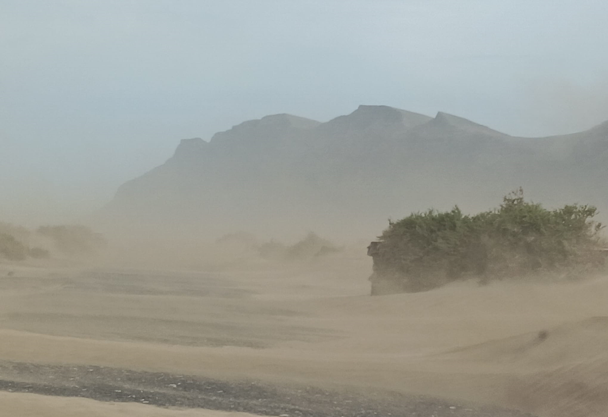 Fuerte viento en Famara