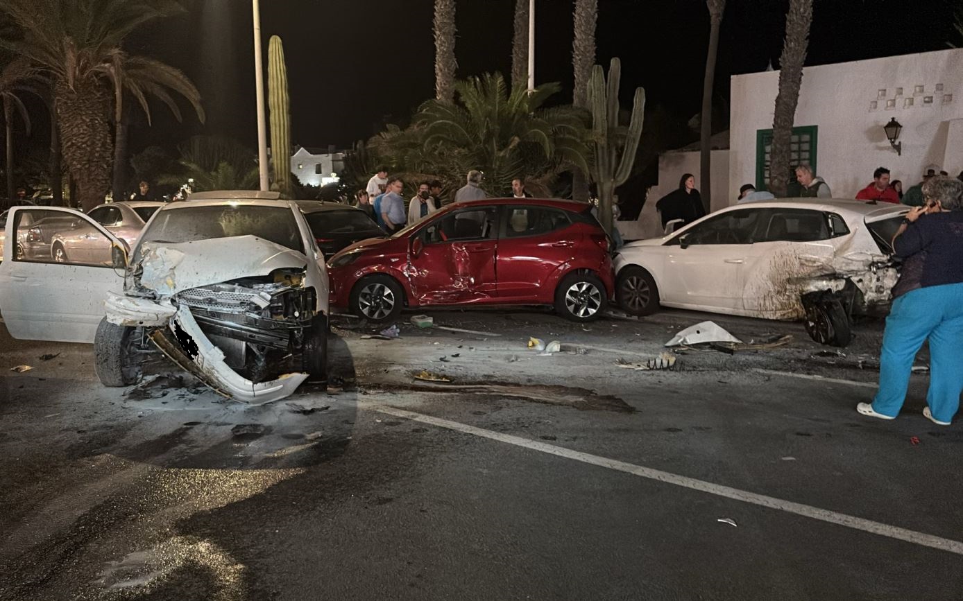 Accidente de tráfico en Costa Teguise Fotos: La Voz