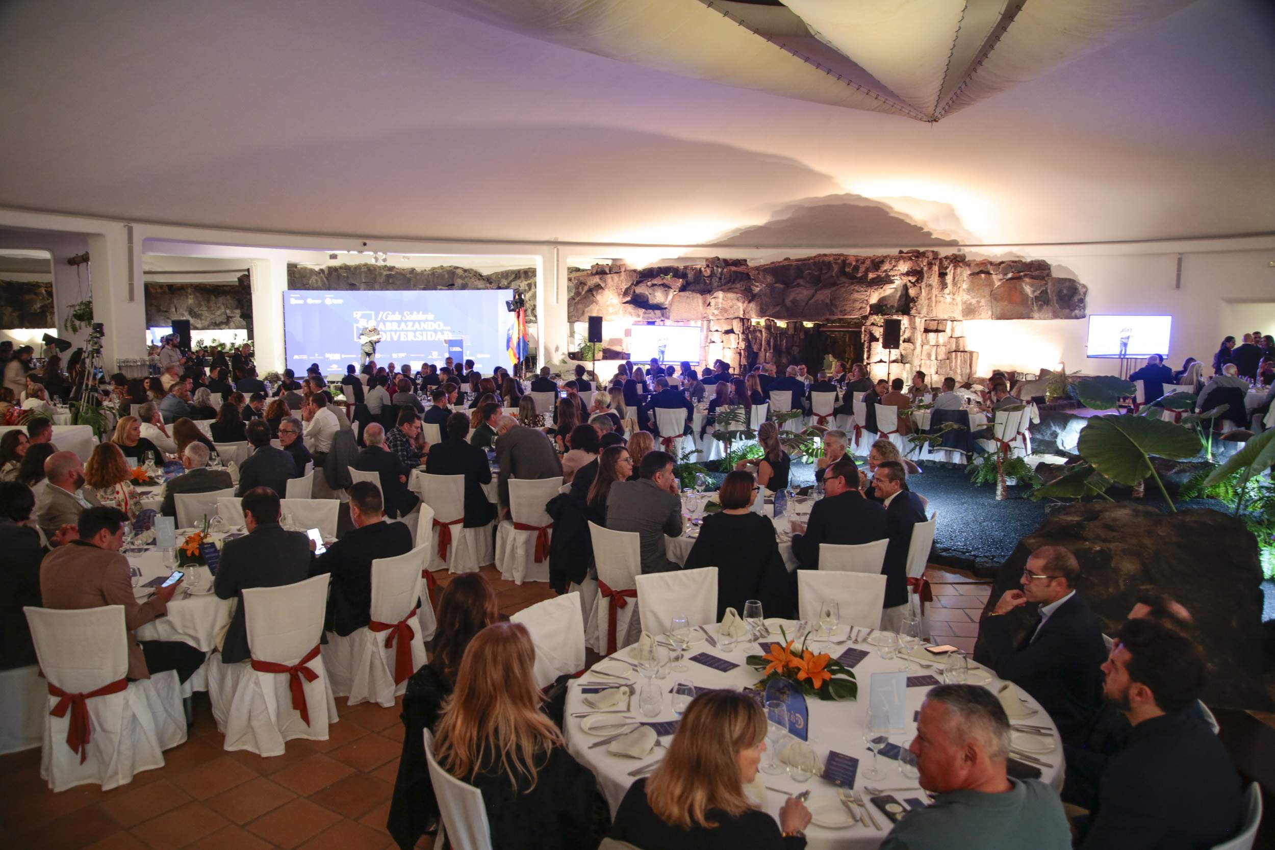 Gala de solidaridad abrazando la diversidad, 2024 (Fotos: Juan Mateos) Gala de solidaridad abrazando la diversidad, 2024 (Fotos: Juan Mateos)