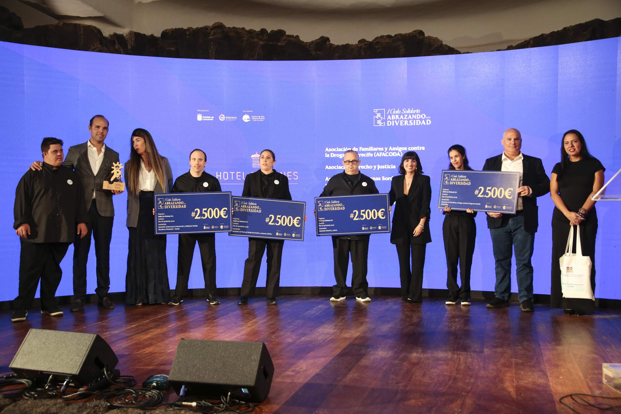 Gala de solidaridad abrazando la diversidad, 2024 (Fotos: Juan Mateos) Gala de solidaridad abrazando la diversidad, 2024 (Fotos: Juan Mateos)