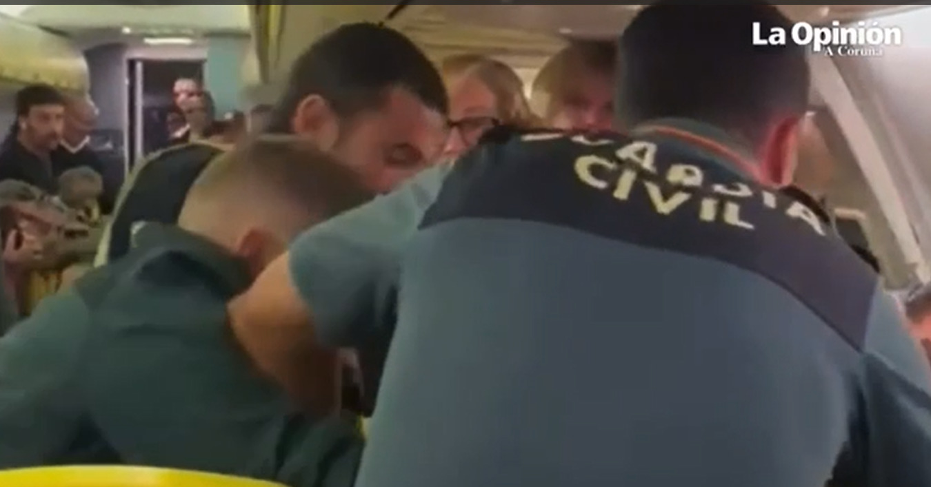 Incidente en un vuelo de Lanzaroet a Santiago de Compostela