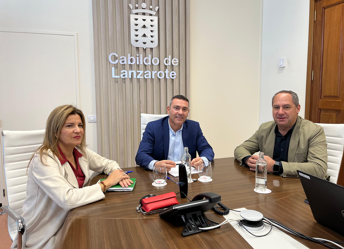 El presidente, la vicepresidenta y el consejero de Deportes