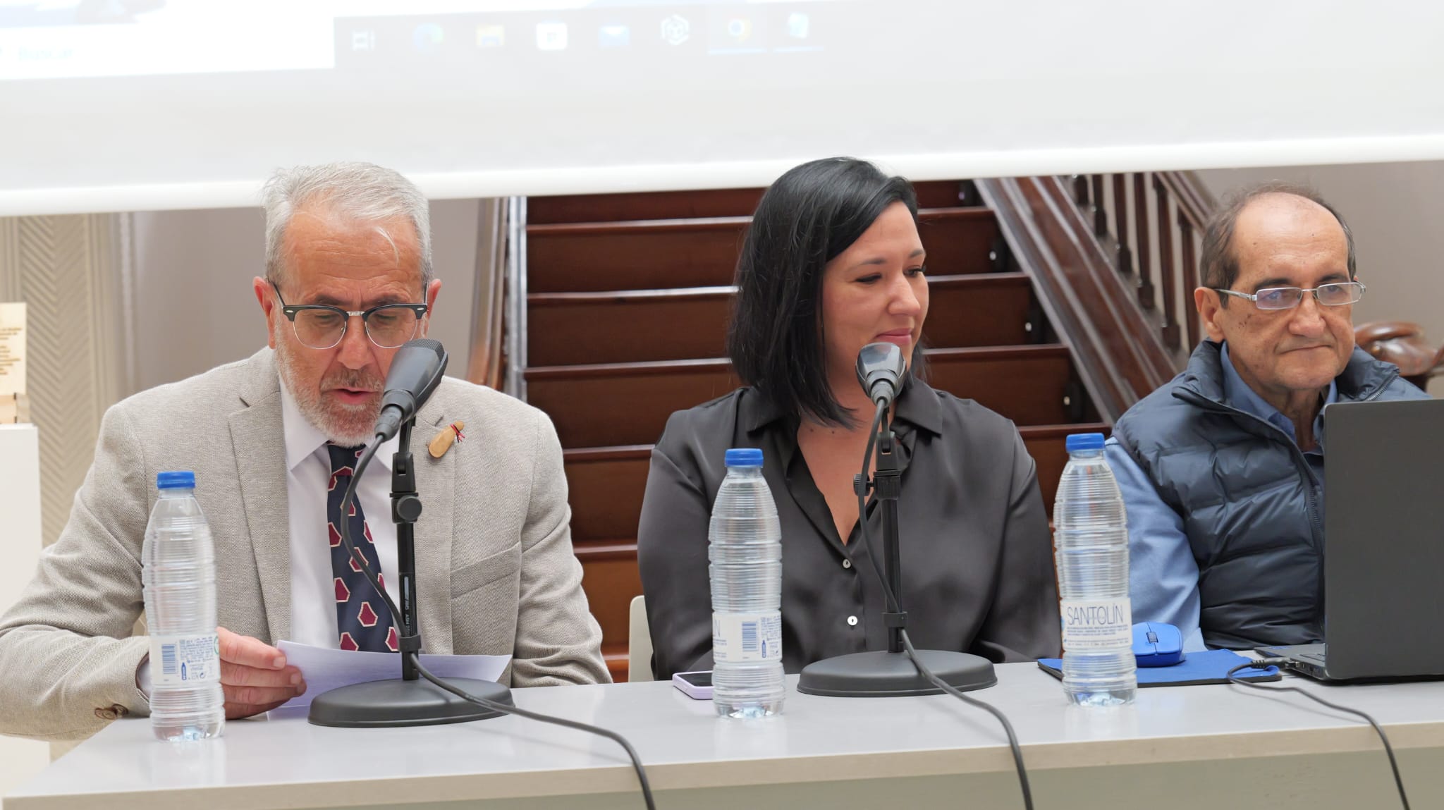 Presentación de la página web de La Parranda de Buches