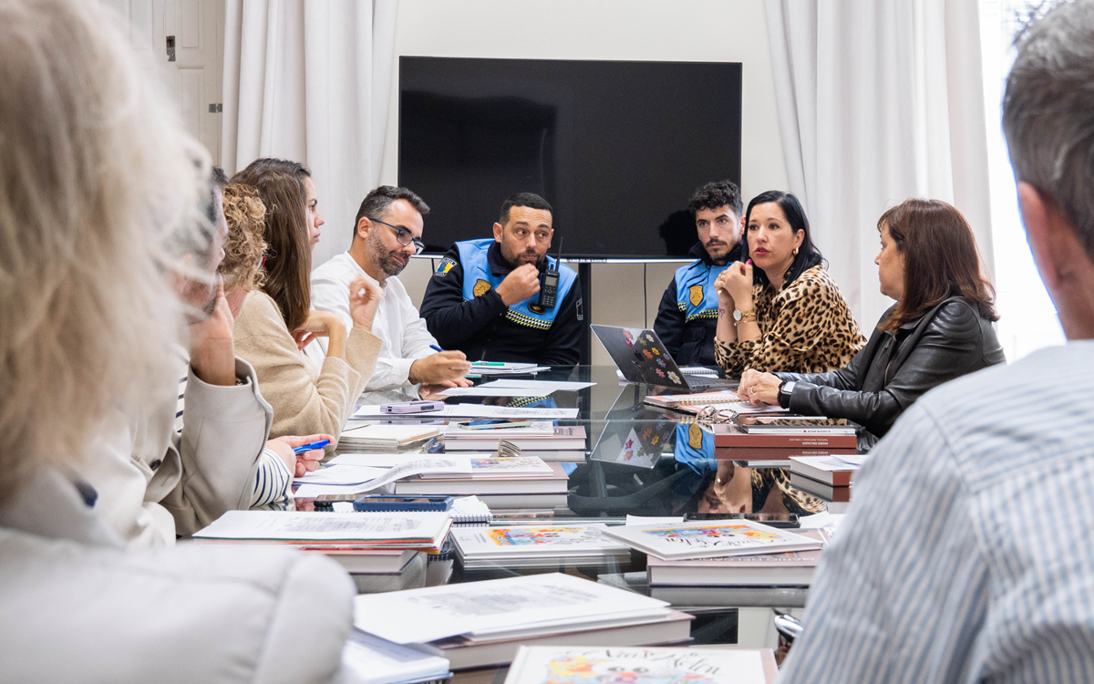 Mesa de directores de los colegios en Arrecife
