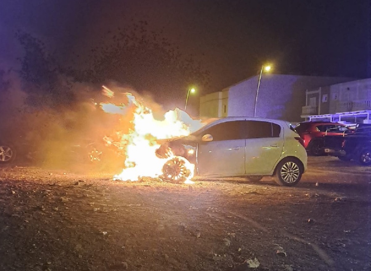 Sofocan el incendio de un vehículo este miércoles en Lanzarote