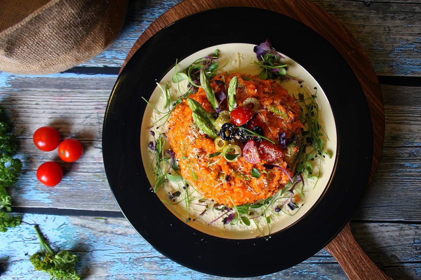 Un plato vegano. Hostelería.