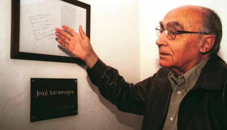 Saramago en la biblioteca de El Grifo