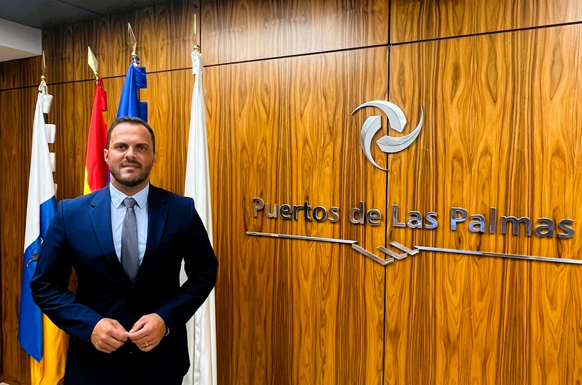 El alcalde de Arrecife, Yonathan de León, en la sede de la Autoridad Portuaria de Las Palmas