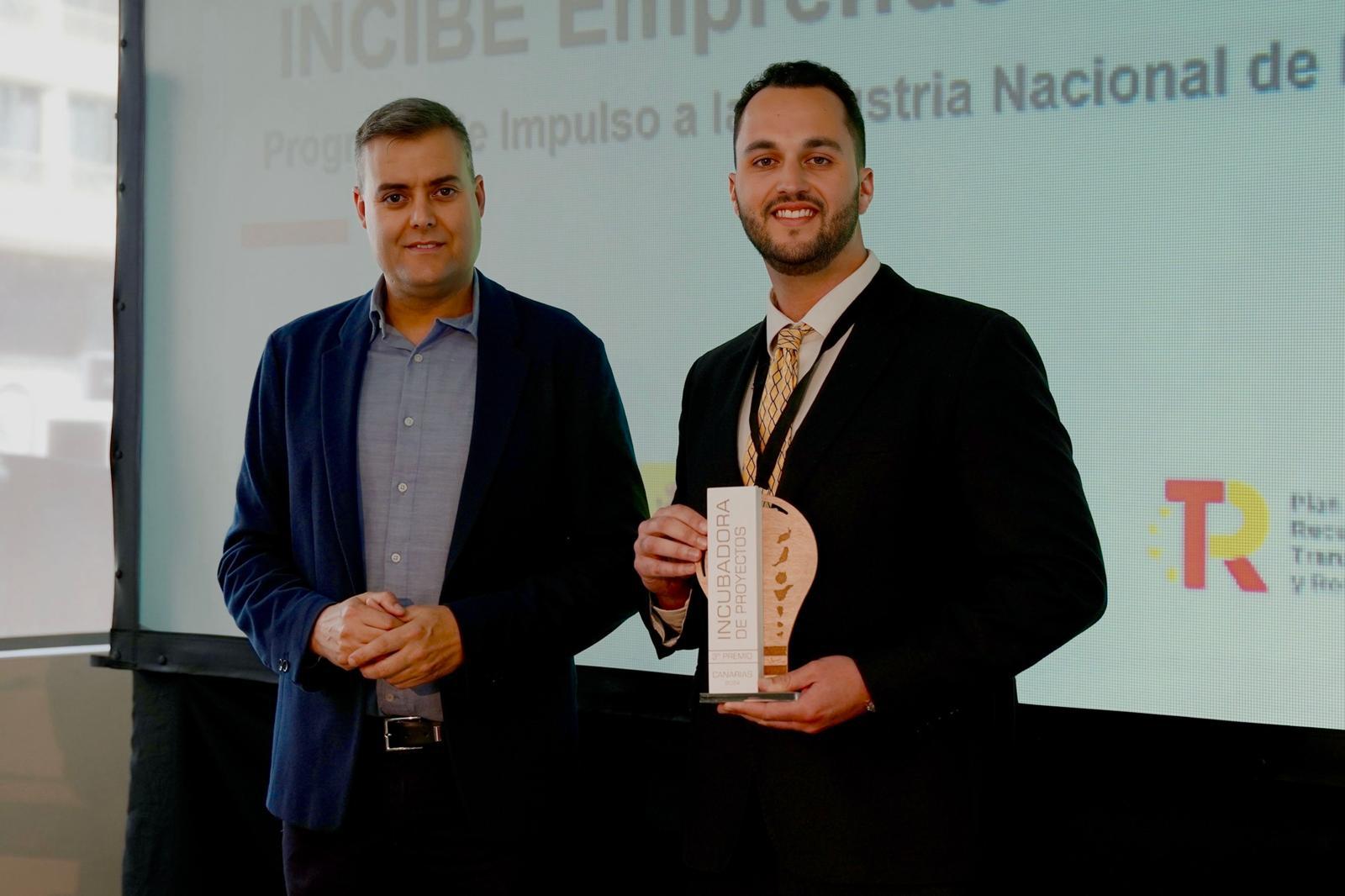 Alejandro Delgado recibe el premio del INCIBE en Arrecife. Emprendimiento.