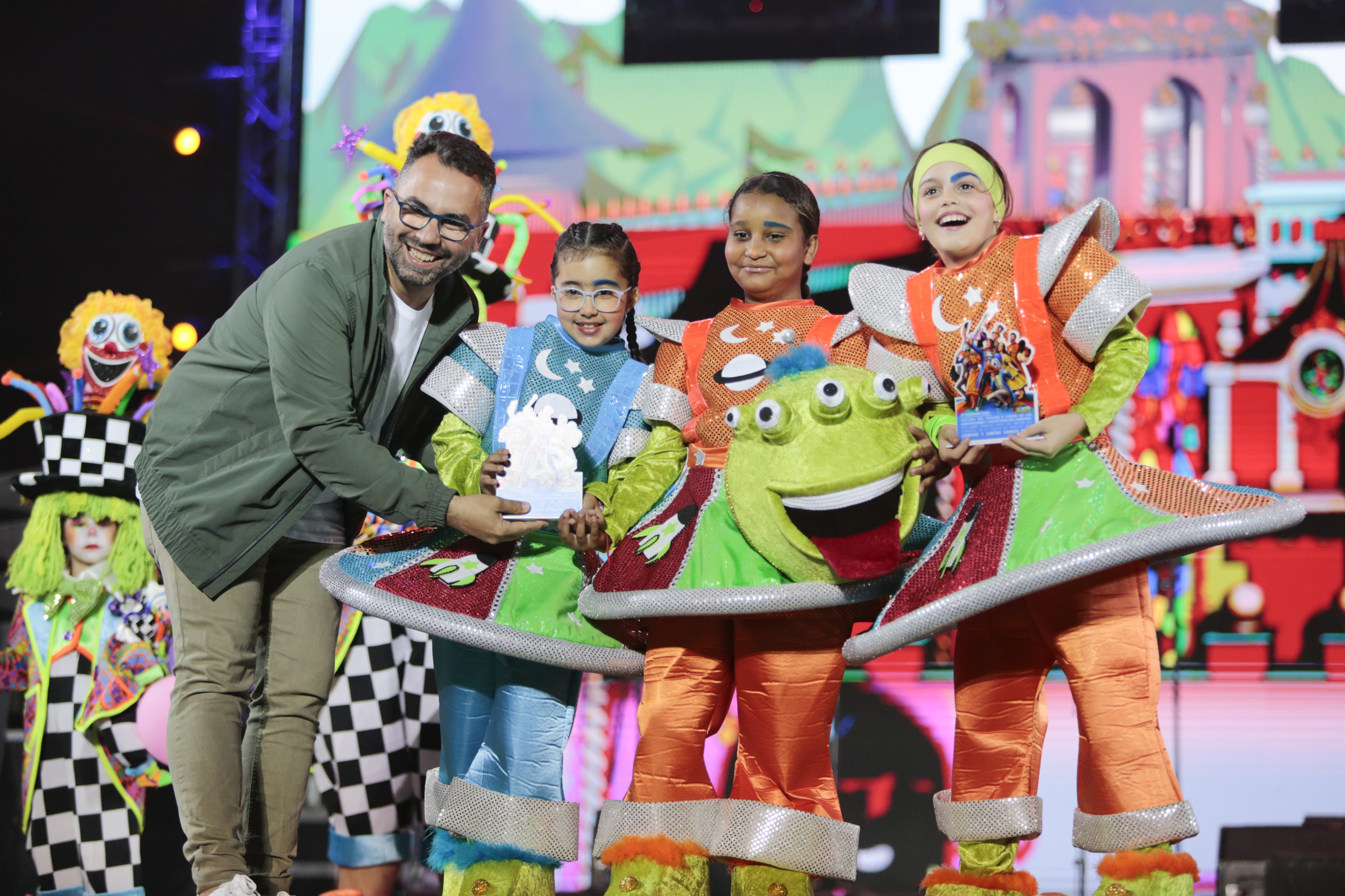 Noveleros ganan el IX Concurso de murgas infantiles Noveleros ganan el IX Concurso de murgas infantiles