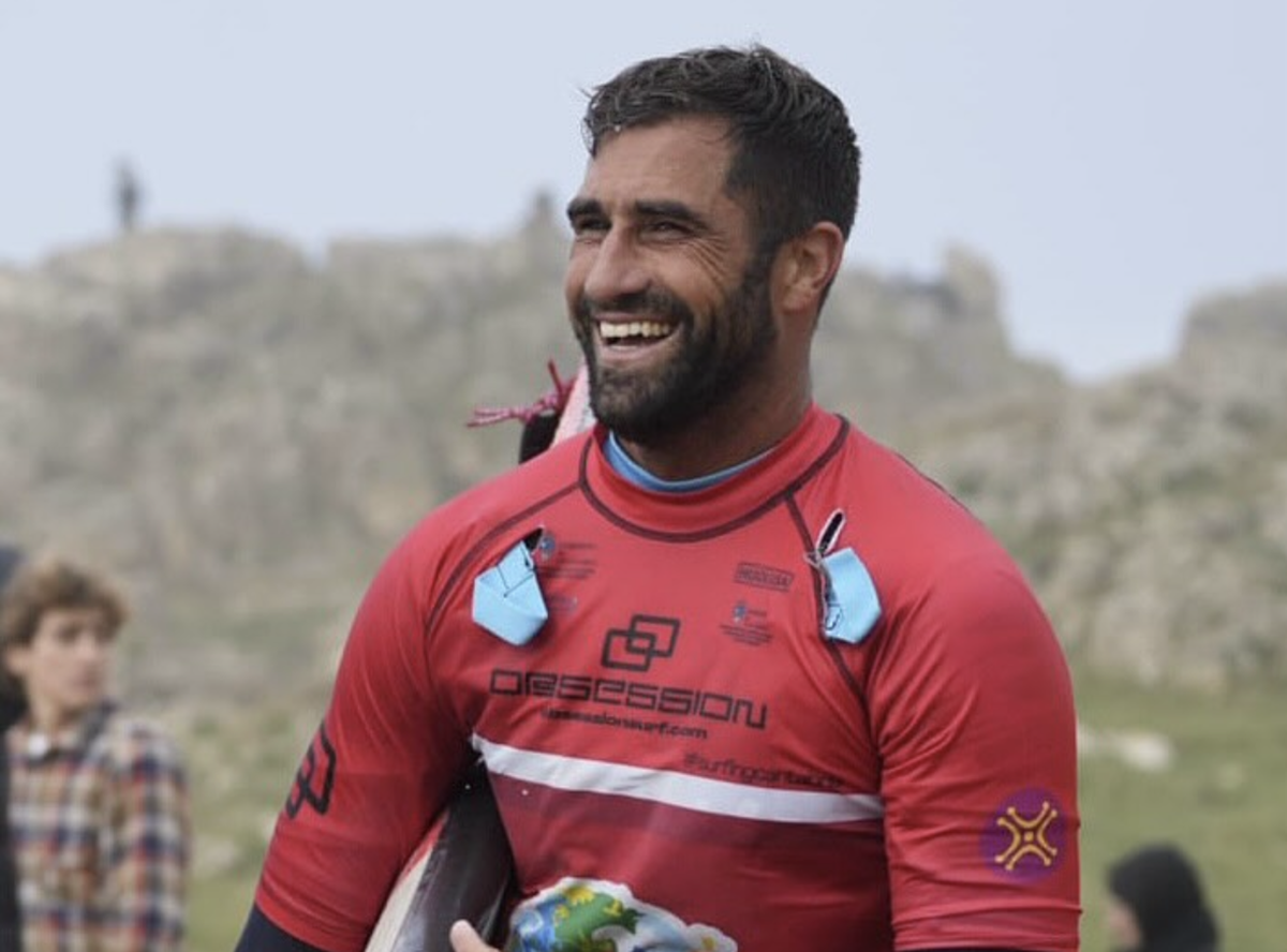 Manuel Lezcano, ganador del Campeonato de España de olas grandes