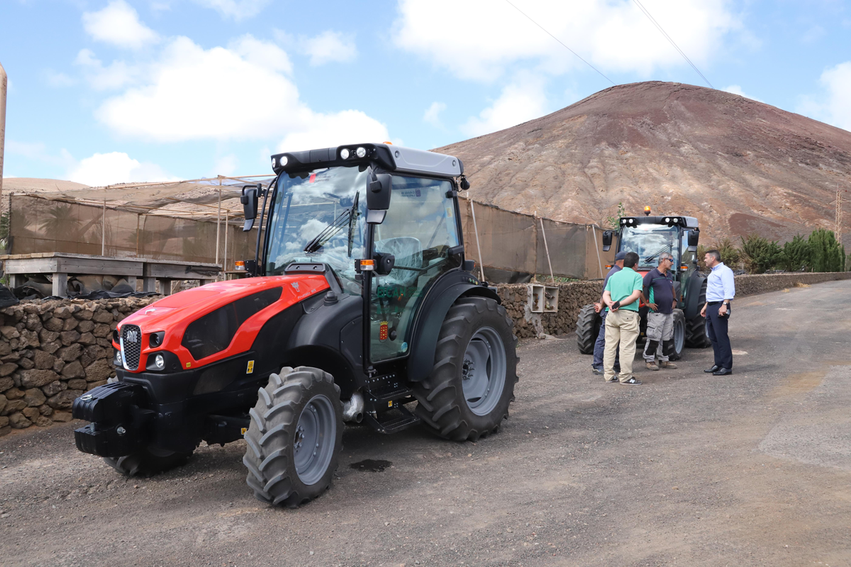 El presidente del Cabildo de Lanzarote, Oswaldo Betancort, en la Granja Agrícola