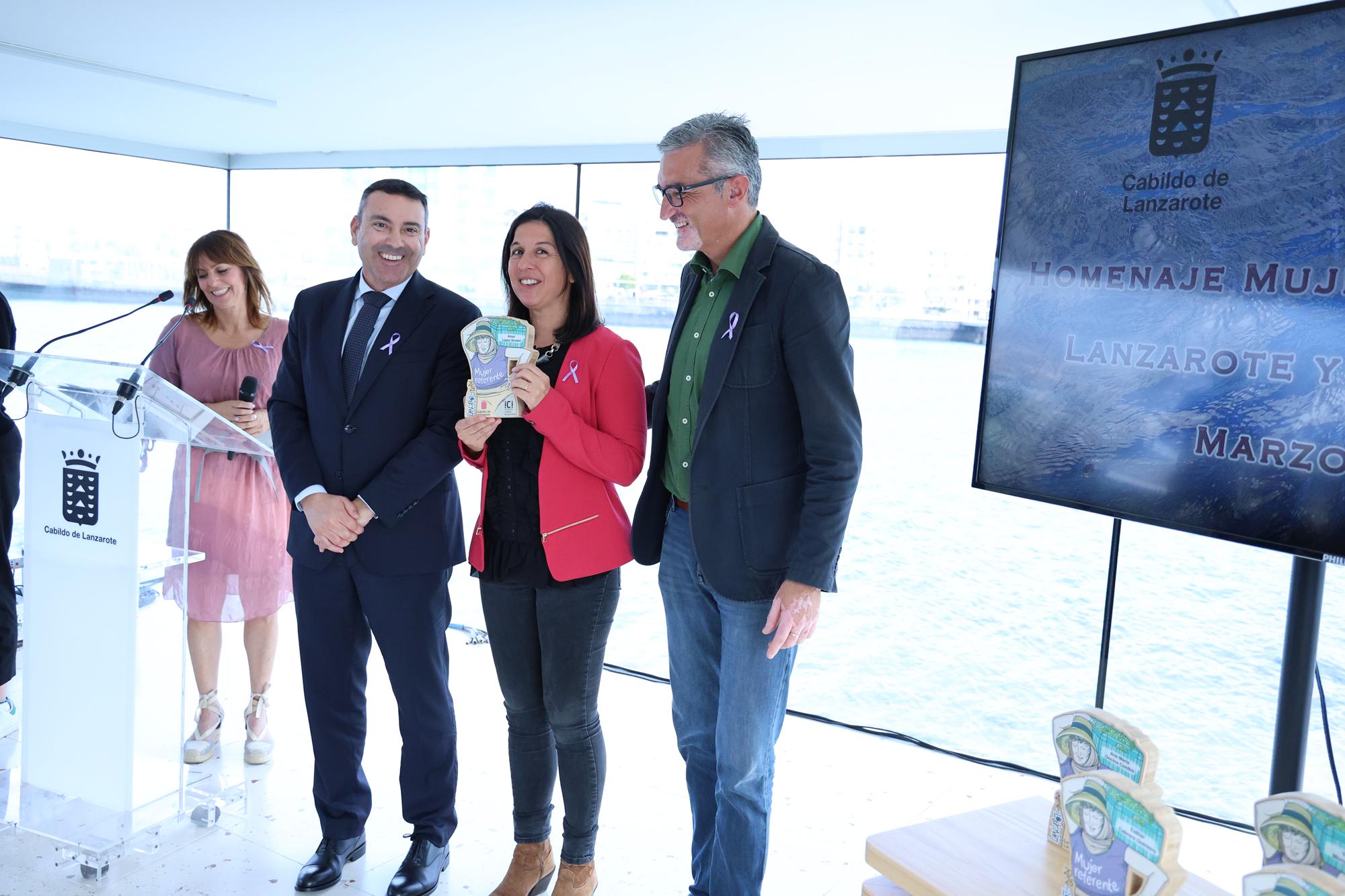 El Cabildo homenajea a ocho mujeres El Cabildo homenajea a ocho mujeres