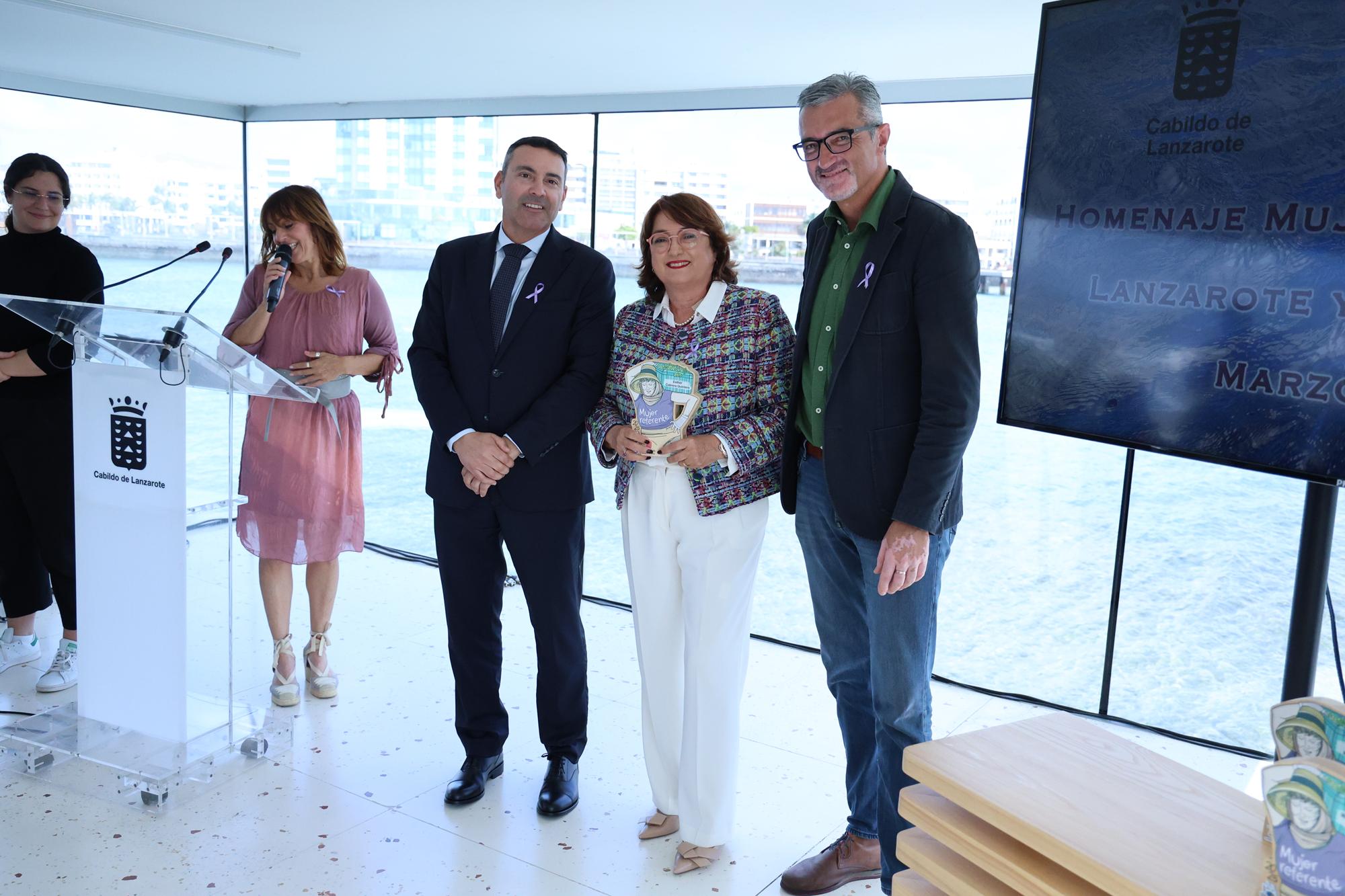 El Cabildo homenajea a ocho mujeres El Cabildo homenajea a ocho mujeres