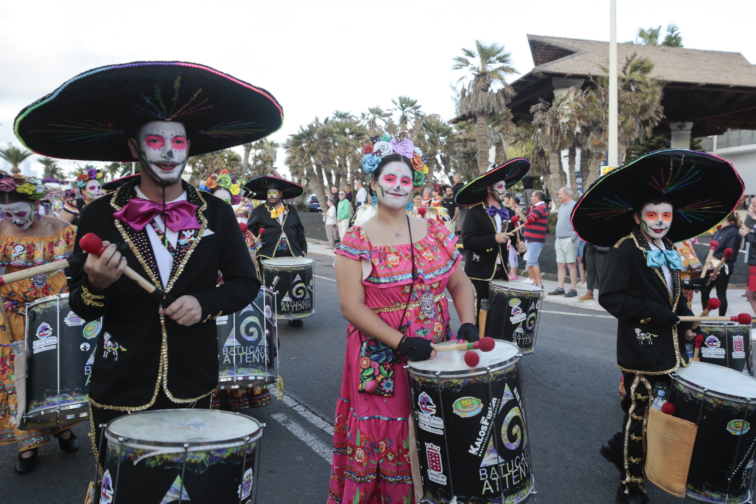 Coso del Carnaval de Costa Teguise, 2025 (Fotos: Juan Mateos) Coso del Carnaval de Costa Teguise, 2025 (Fotos: Juan Mateos)