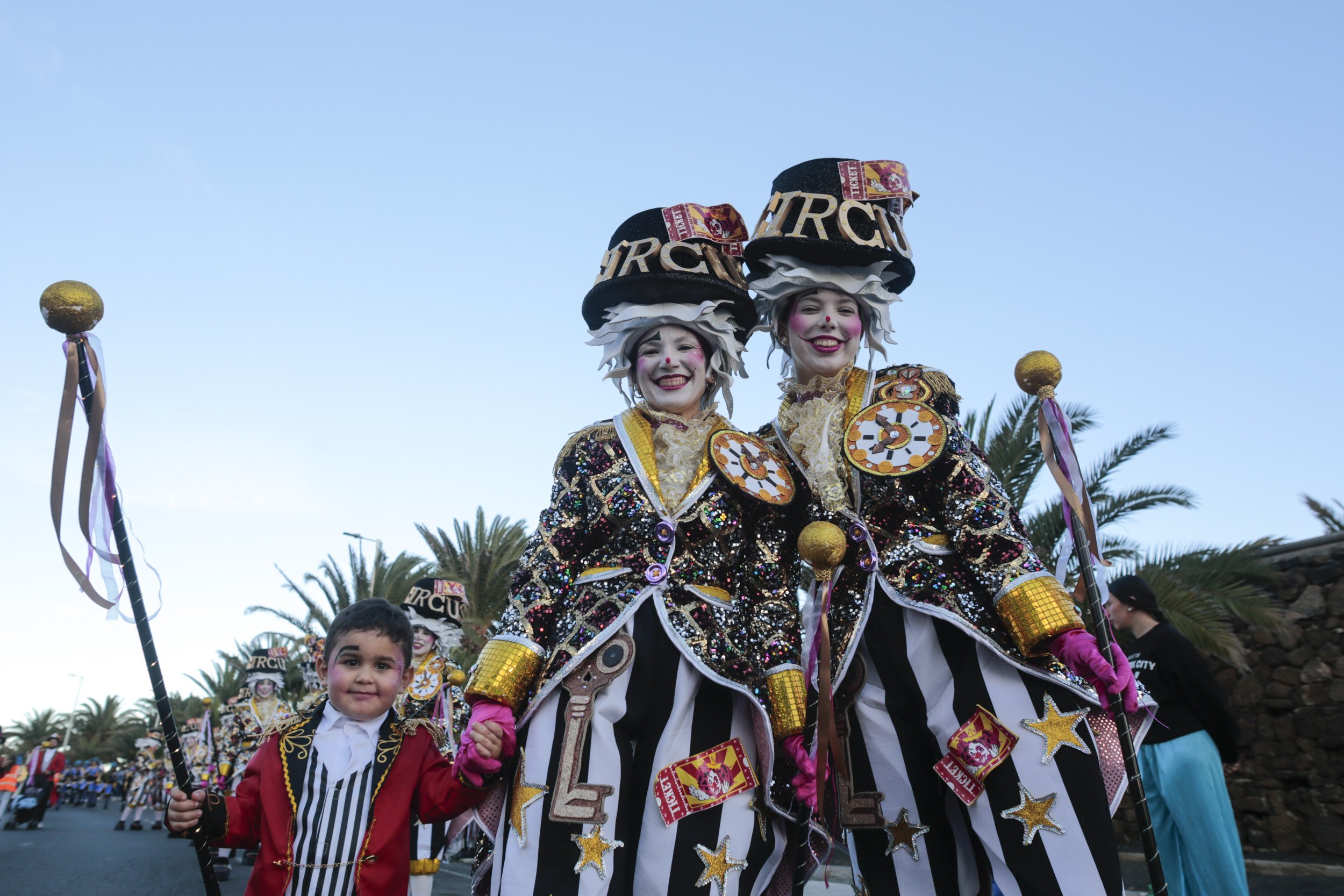 Coso del Carnaval de Costa Teguise, 2025 (Fotos: Juan Mateos) Coso del Carnaval de Costa Teguise, 2025 (Fotos: Juan Mateos)