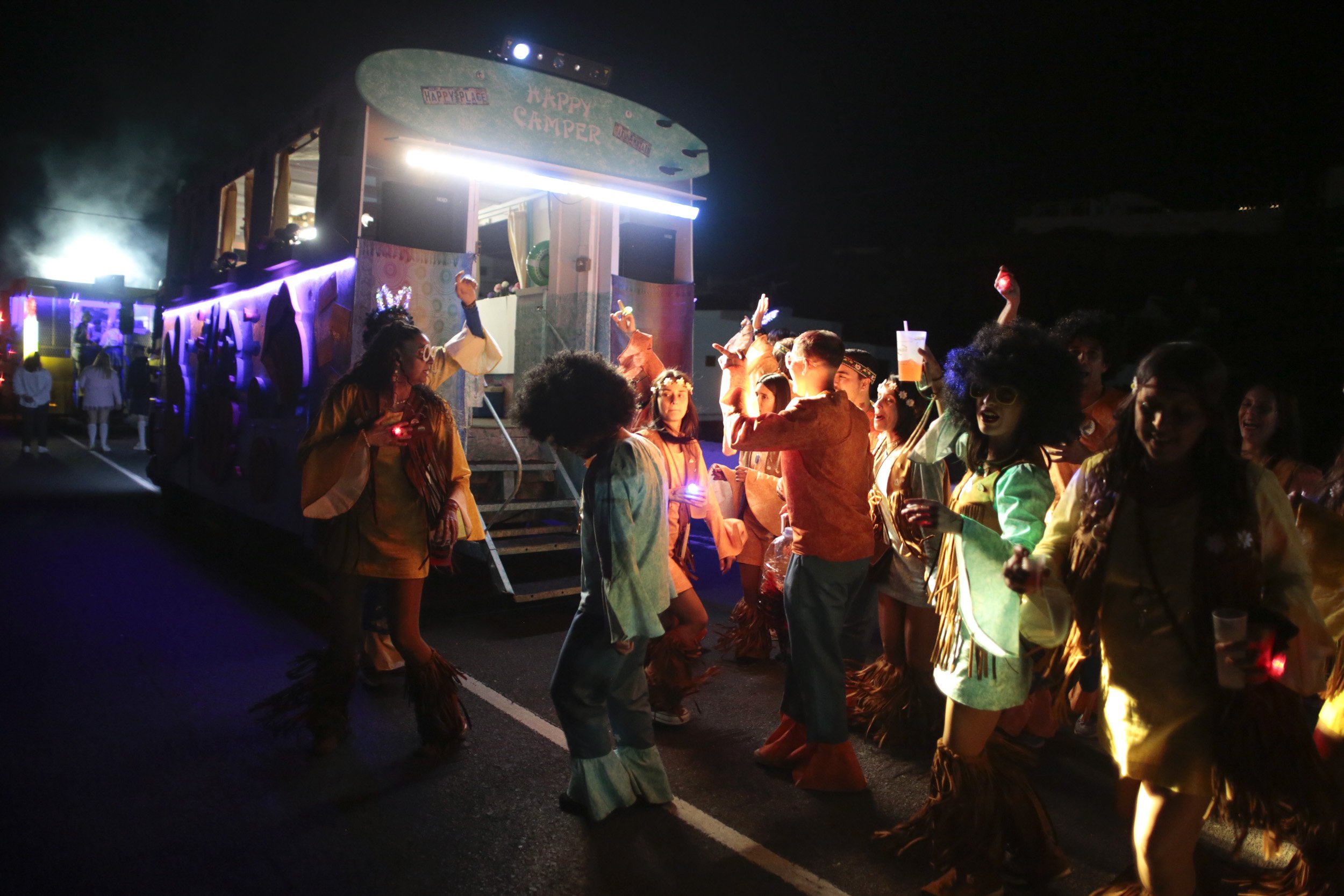 Coso del Carnaval de Tinajo, 2025 (Fotos: Juan Mateos) Coso del Carnaval de Tinajo, 2025 (Fotos: Juan Mateos)