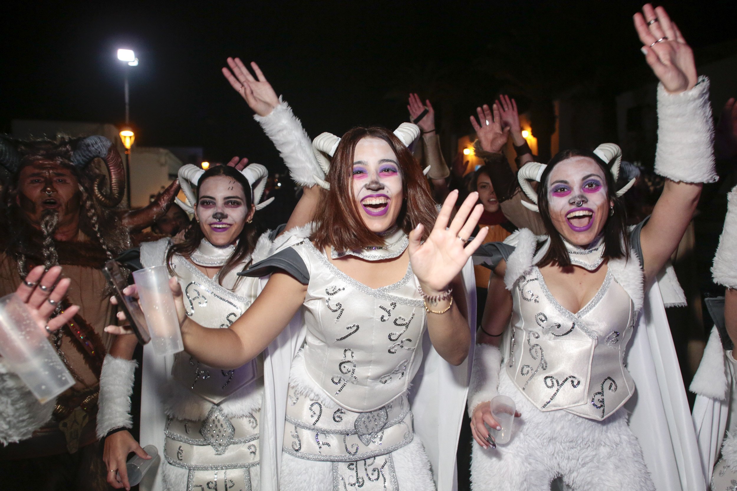 Coso del Carnaval de Tinajo, 2025 (Fotos: Juan Mateos) Coso del Carnaval de Tinajo, 2025 (Fotos: Juan Mateos)