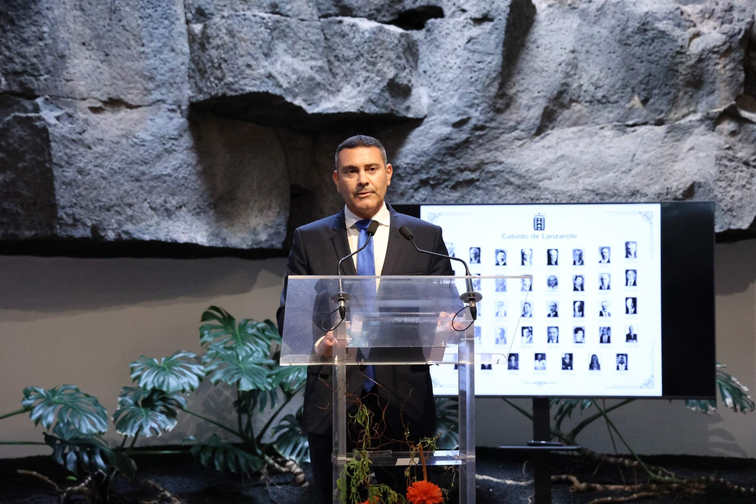 Oswaldo Betancort discurso encuentro de ex presidentes y consejeros del Cabildo Oswaldo Betancort discurso encuentro de ex presidentes y consejeros del Cabildo