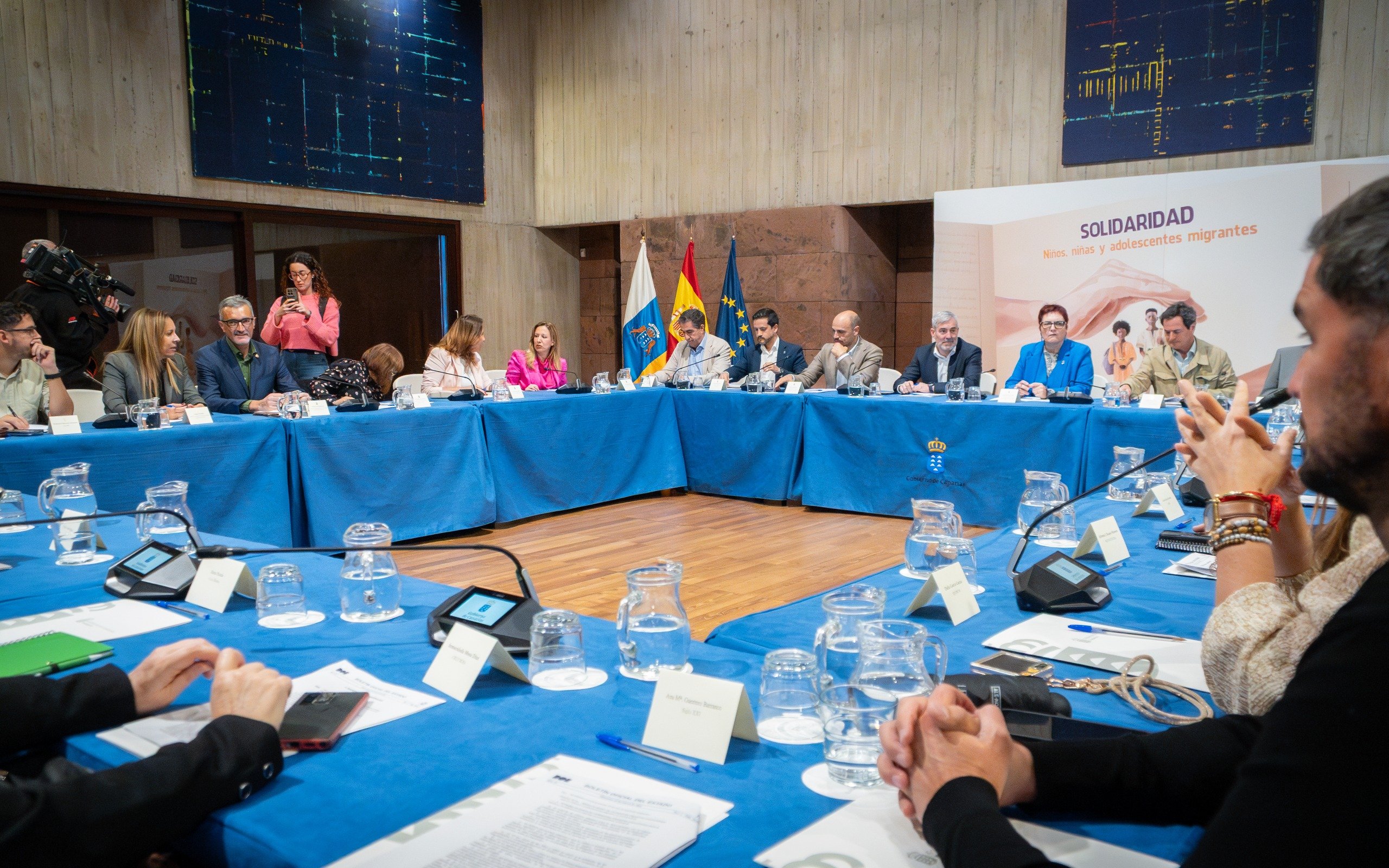 Reunión cabildo, Fecam y ONG.