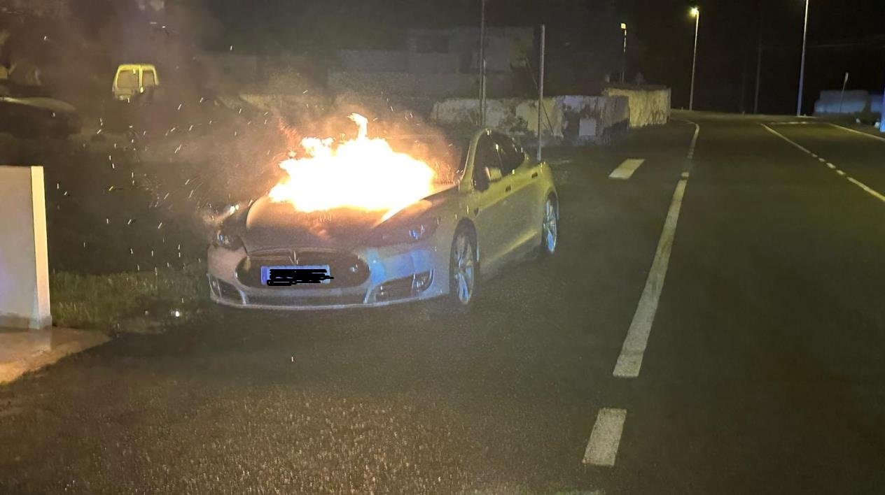 Incendio de un vehículo eléctrico