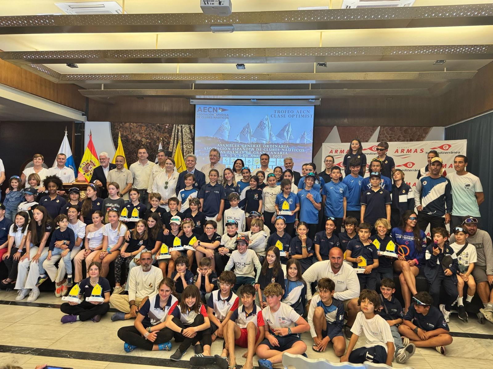 Trofeo AECN Optimist.