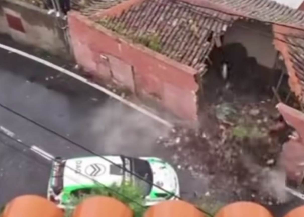 Pilotos de Lanzarote protagonizan impactante accidente en el Rally de Tenerife al derrumbar una casa abandonada