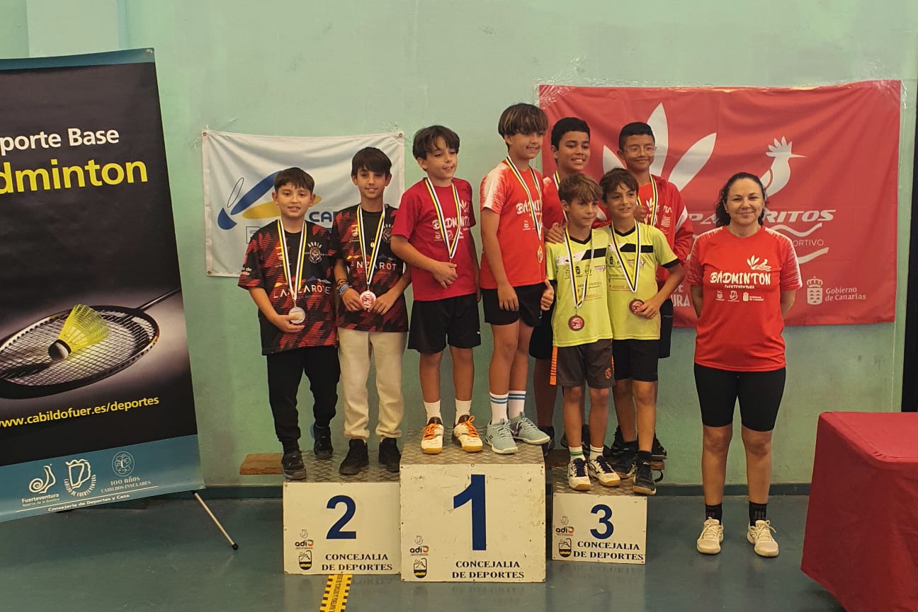 AURIA BADMINTON. TOP TTR TUINEJE. Hugo de la Paz e Isaac Rincón