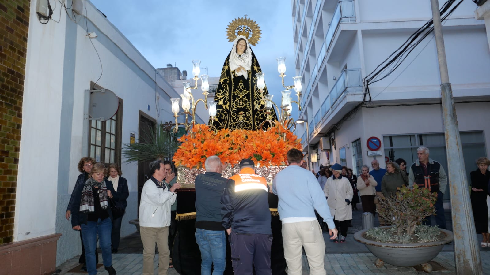 Celebración del Santo Encuentro en la parroquia de San Ginés, 2025