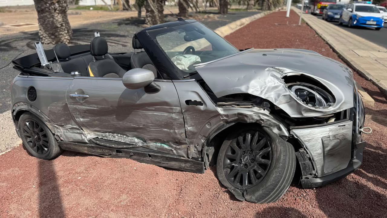  Accidente en el aparcamiento del aeropuerto de Lanzarote