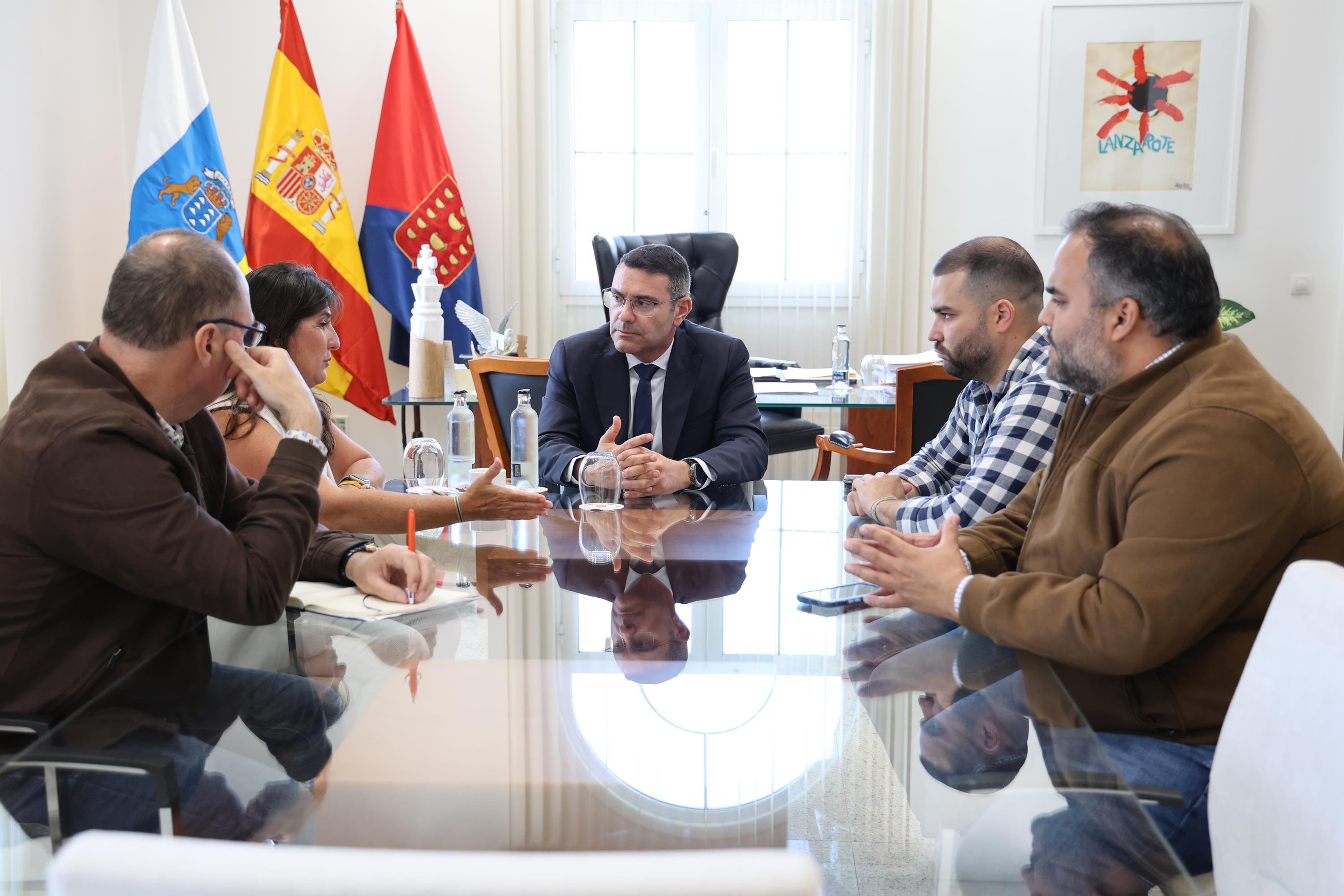 Meeting of the Lanzarote Council with the Deputy Ministry of Transition of the Government of the Canary Islands.