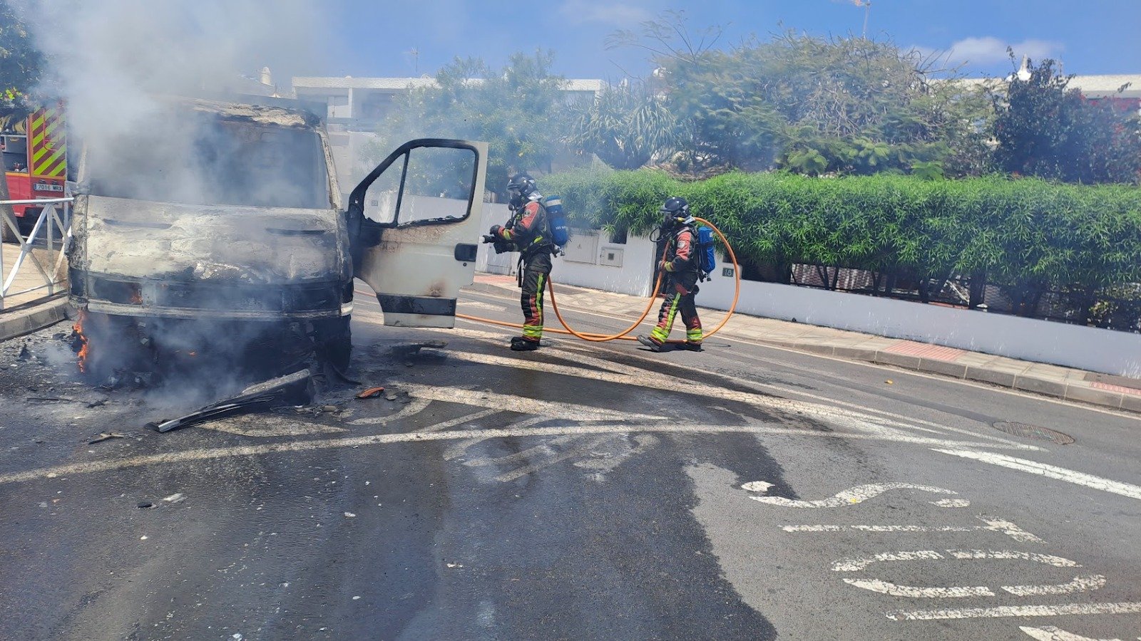 Arde la cabina de un camión en Lanzarote