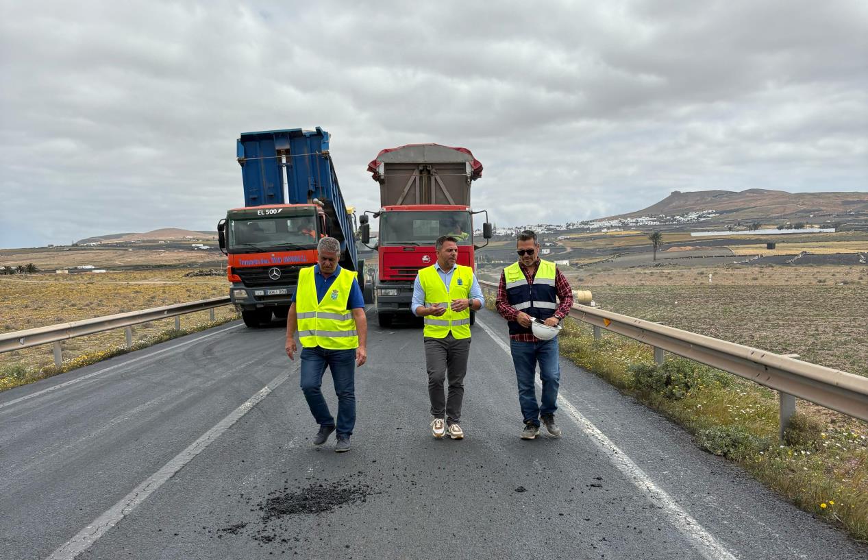 Reabren al tráfico la LZ-30 entre Teguise y Famara 